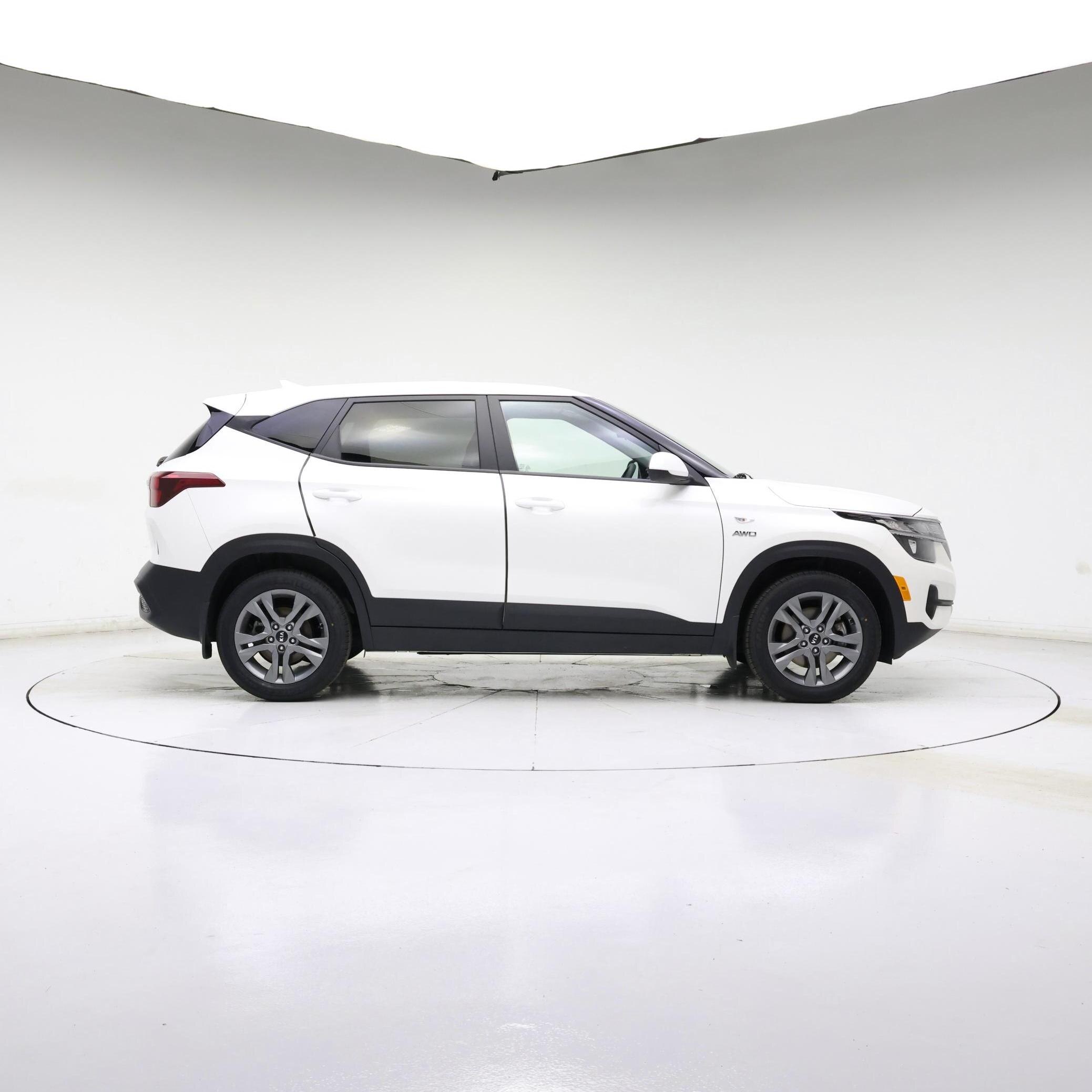 Thumbnail: 2021 Kia Seltos - 7