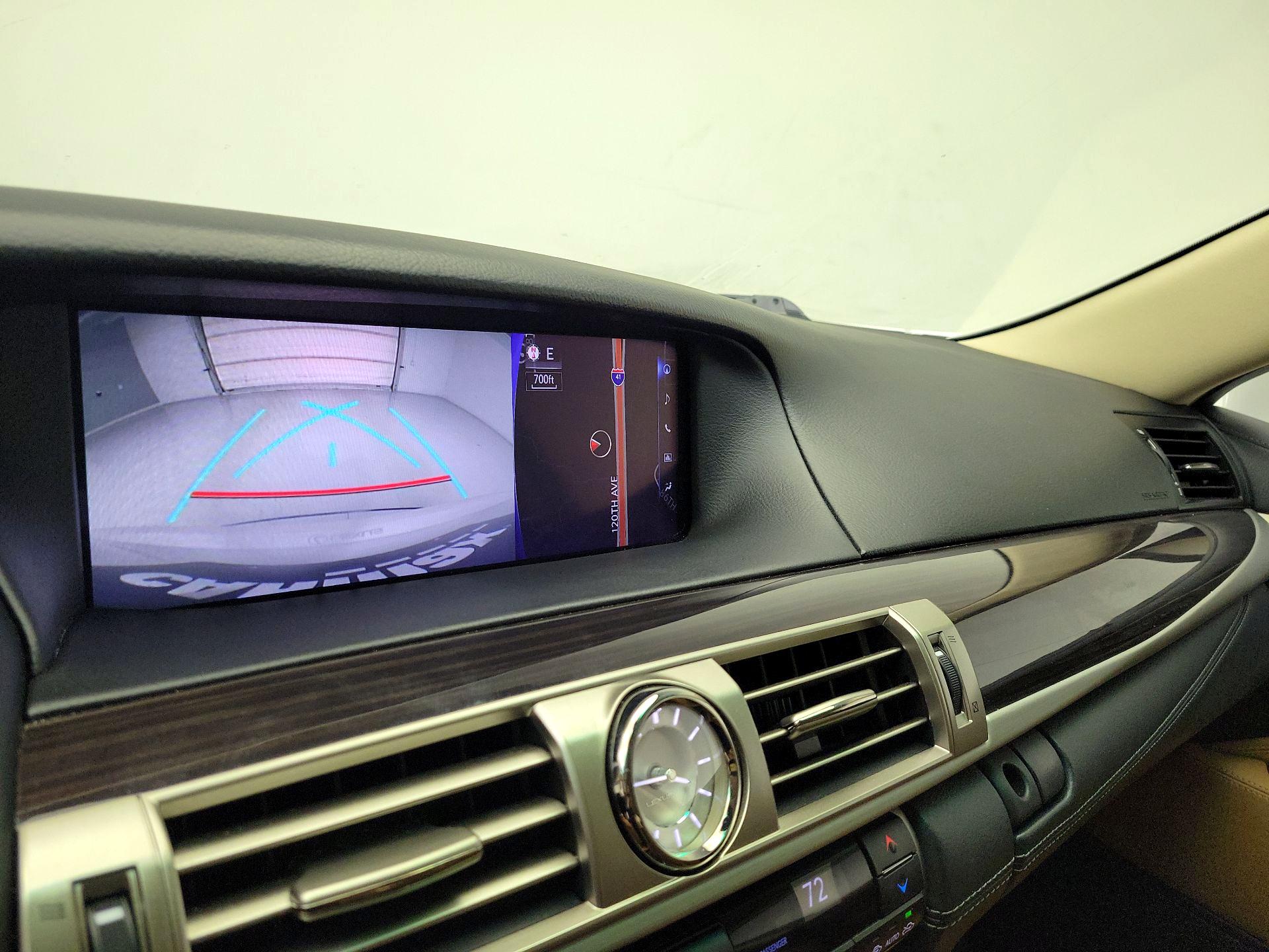 Thumbnail: 2017 Lexus LS - 15