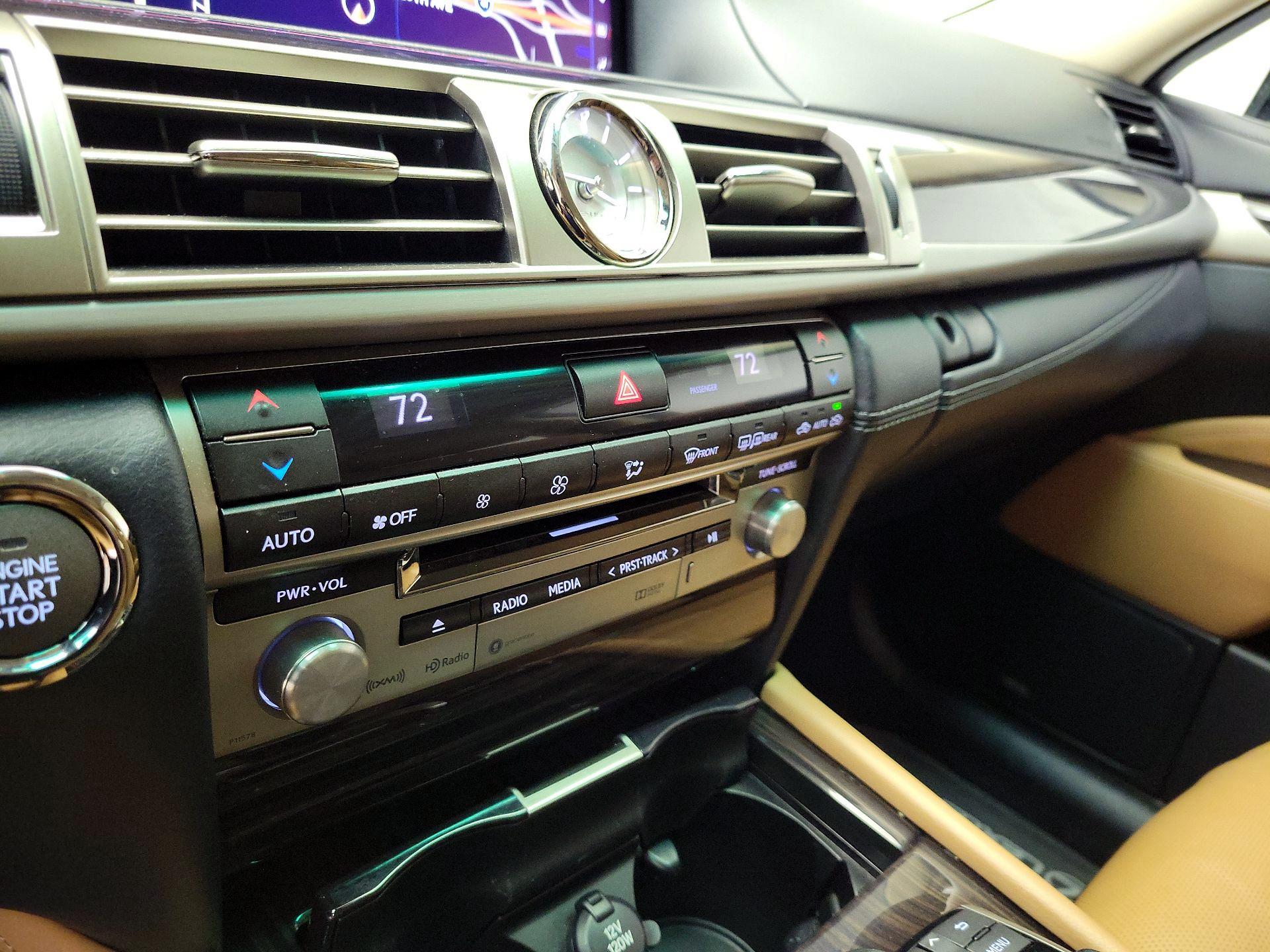 Thumbnail: 2017 Lexus LS - 17