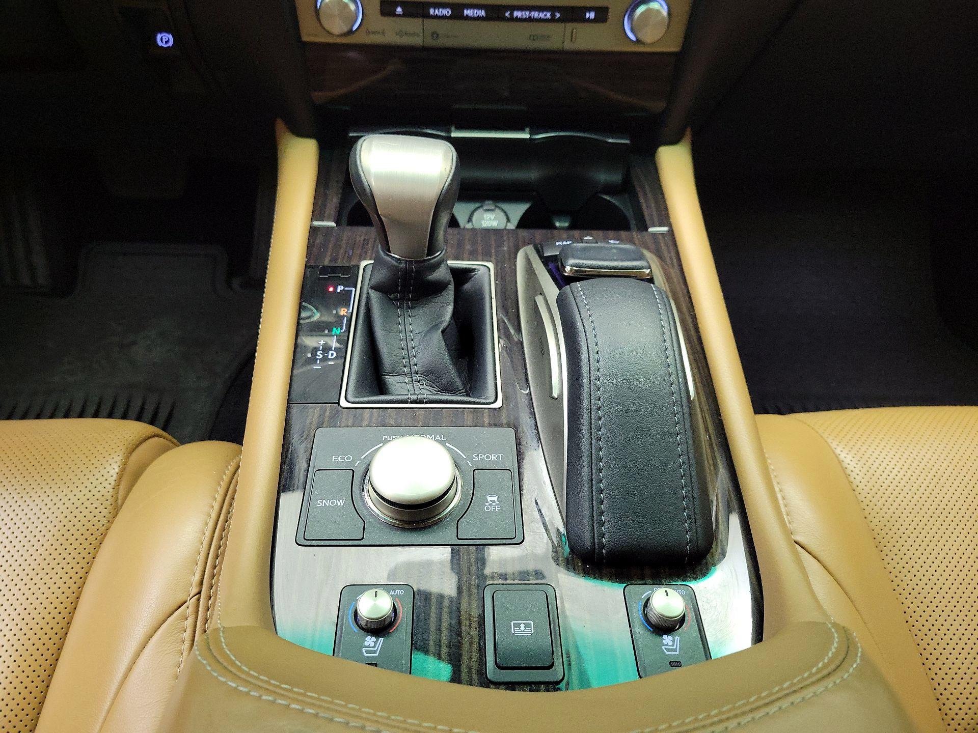 Thumbnail: 2017 Lexus LS - 18