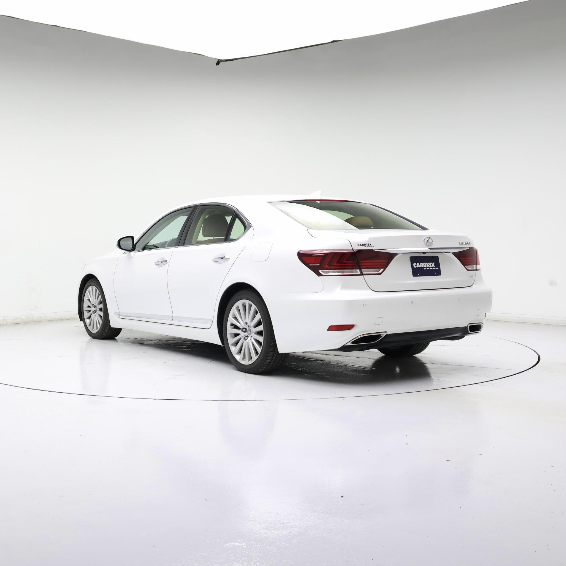 Thumbnail: 2017 Lexus LS - 2