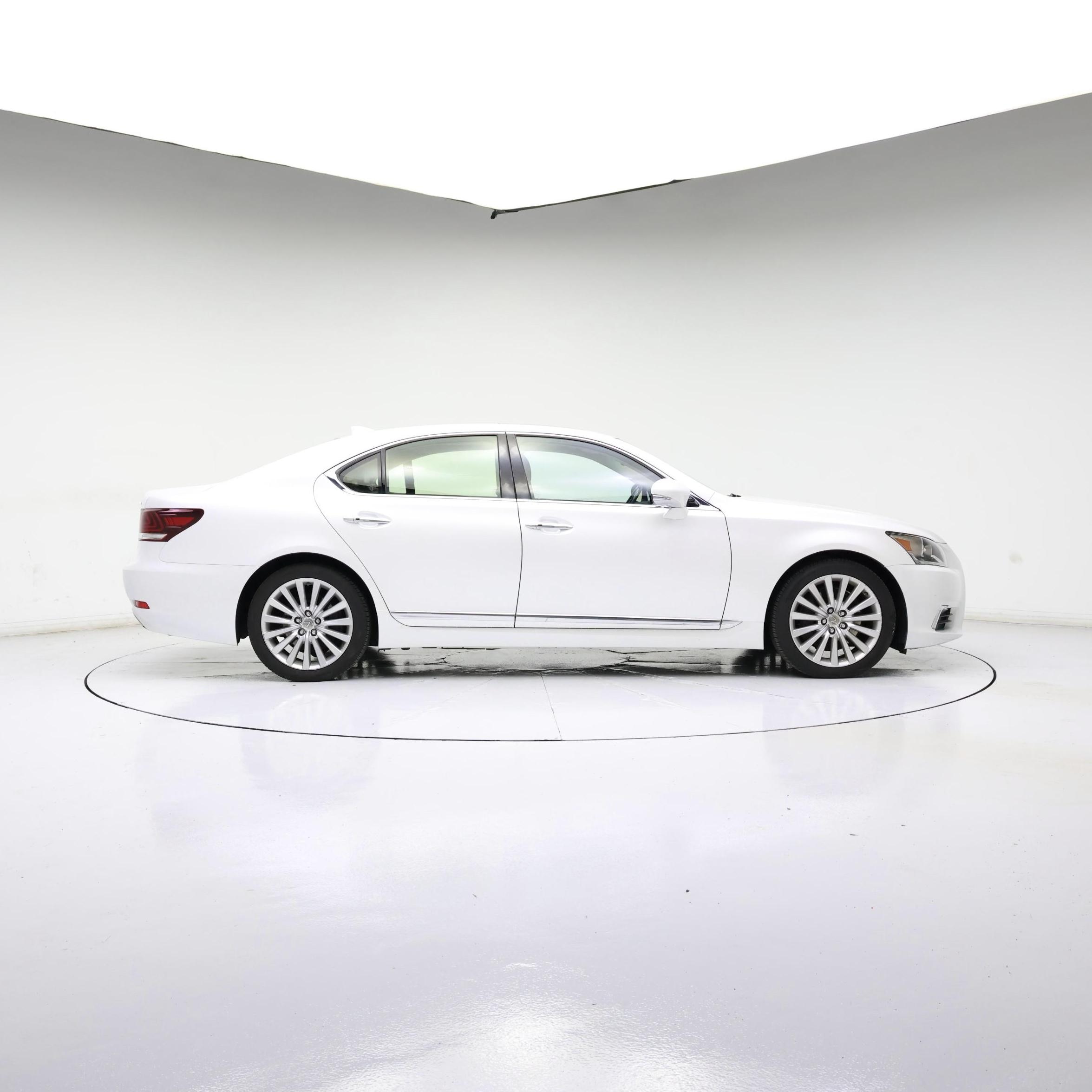 Thumbnail: 2017 Lexus LS - 7