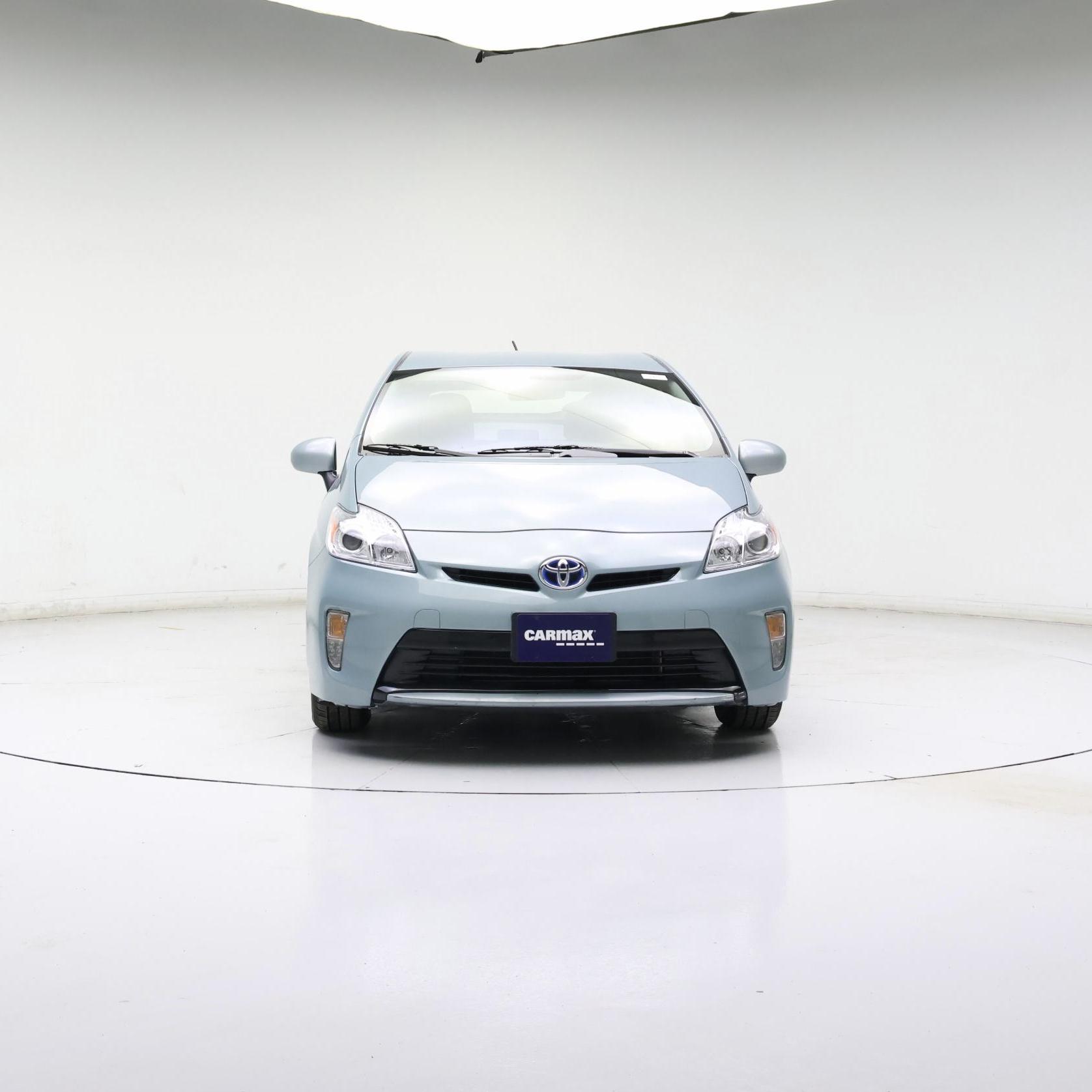 Thumbnail: 2015 Toyota Prius - 5