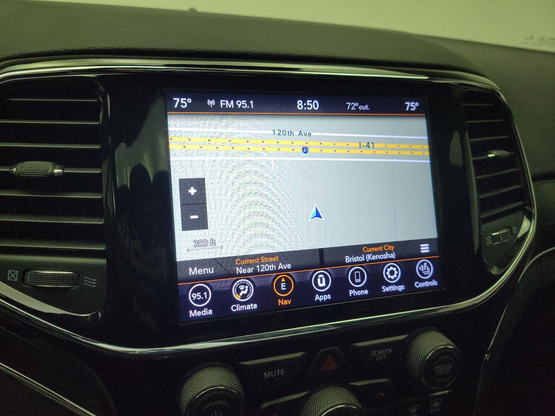 Thumbnail: 2019 Jeep Grand Cherokee - 14