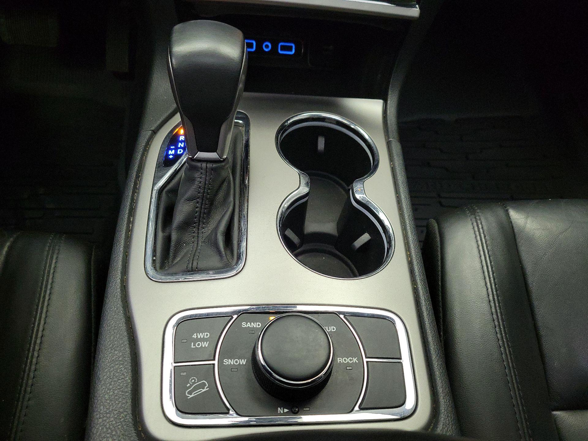 Thumbnail: 2019 Jeep Grand Cherokee - 18