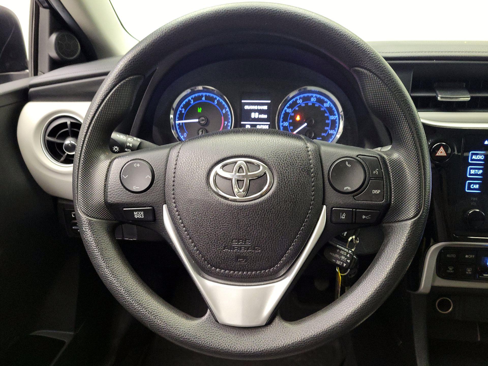 Thumbnail: 2018 Toyota Corolla - 10