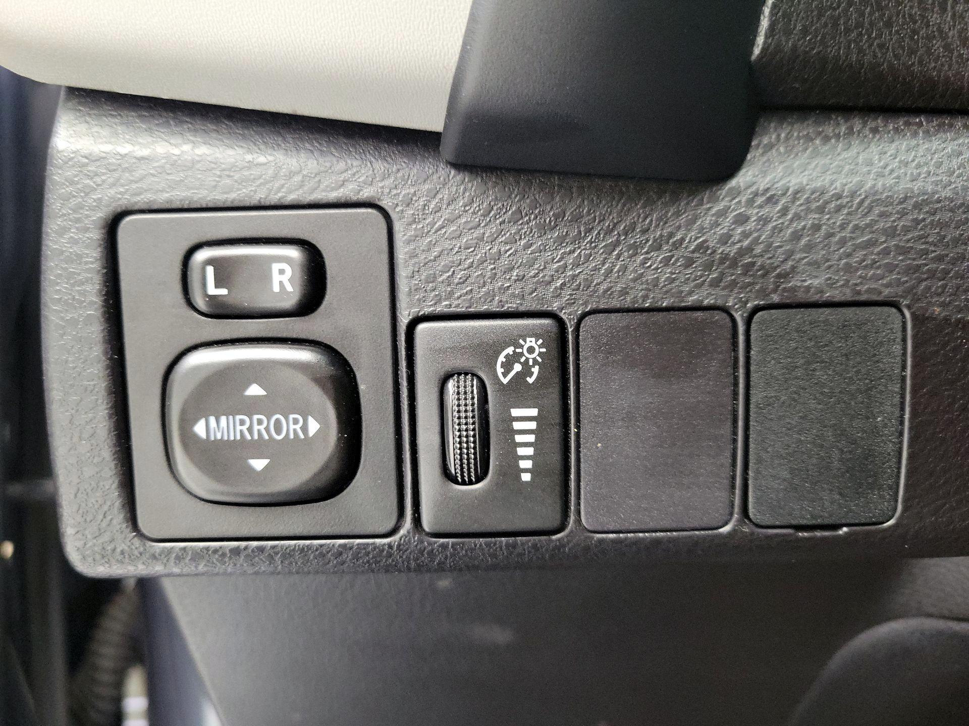 Thumbnail: 2018 Toyota Corolla - 13