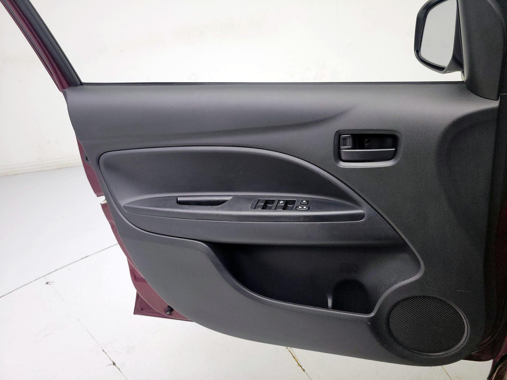 Thumbnail: 2020 Mitsubishi Mirage - 12