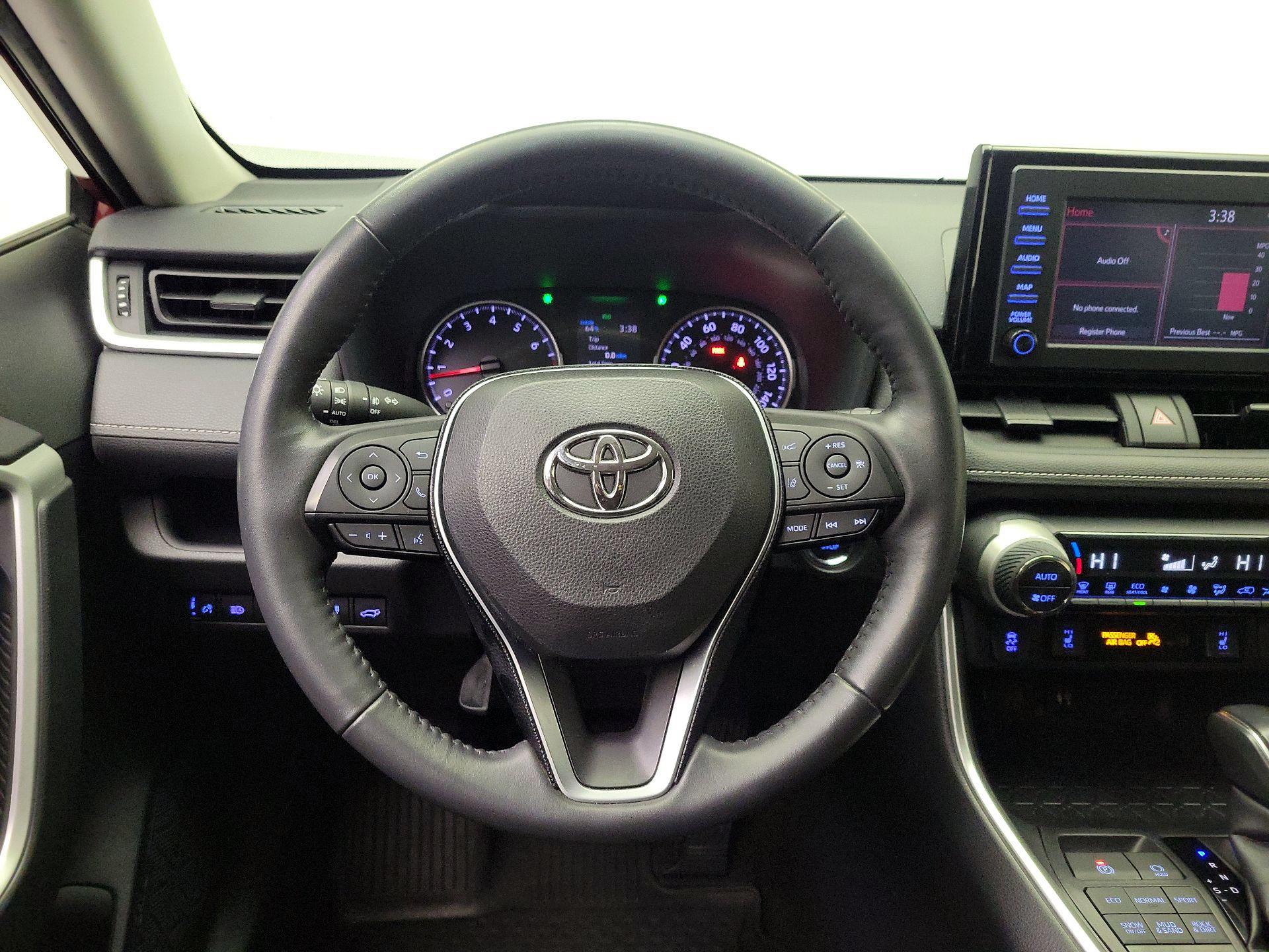 Thumbnail: 2019 Toyota RAV4 - 10