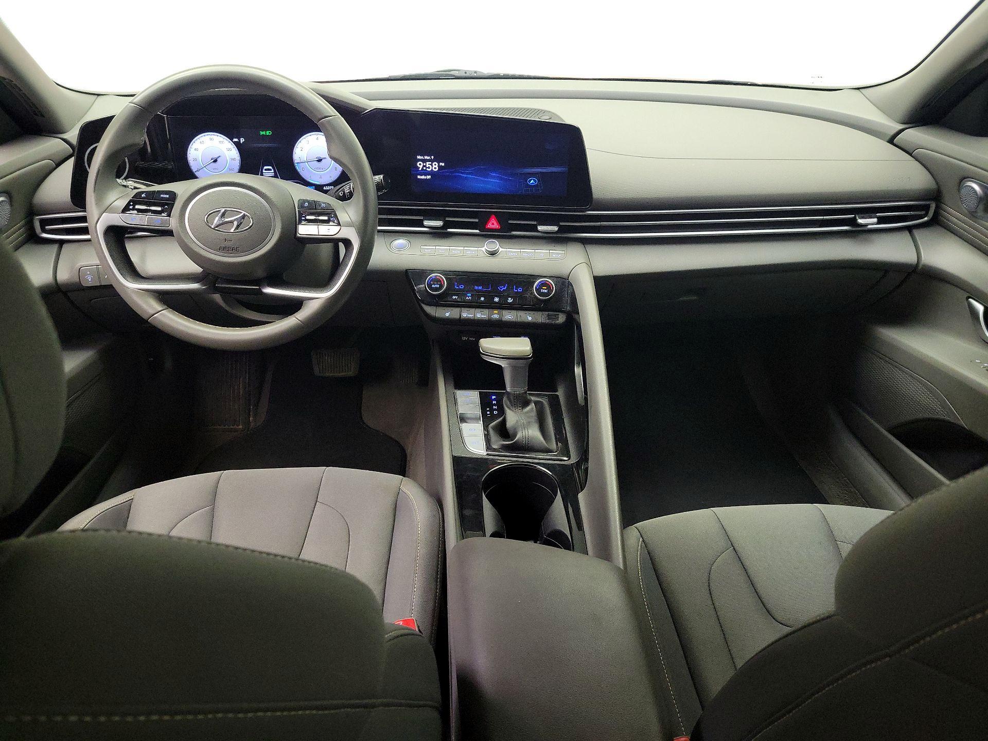 Thumbnail: 2023 Hyundai Elantra - 9