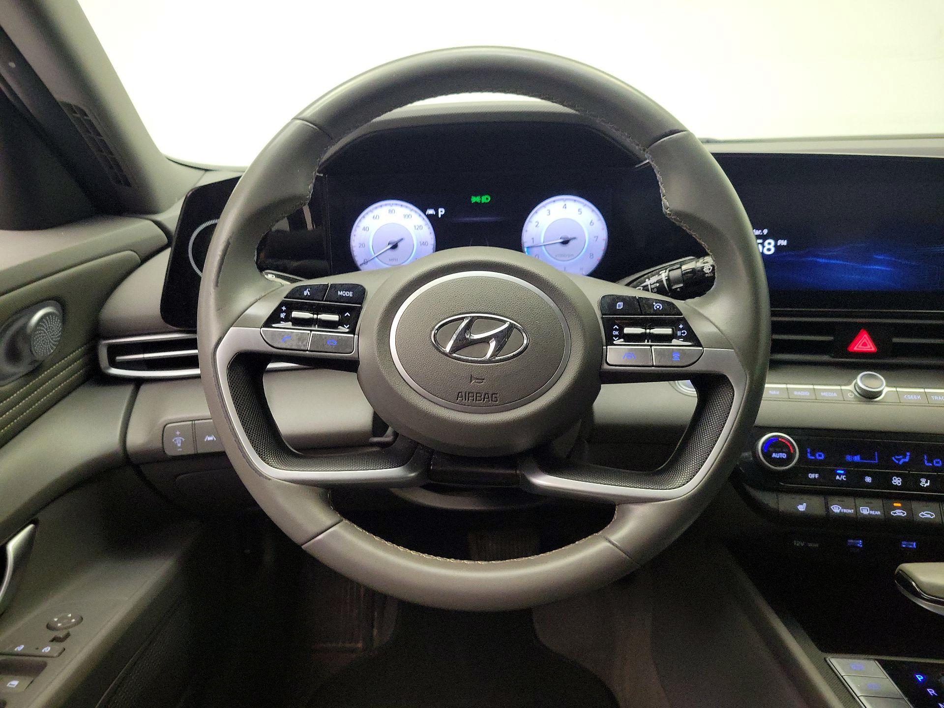 Thumbnail: 2023 Hyundai Elantra - 10