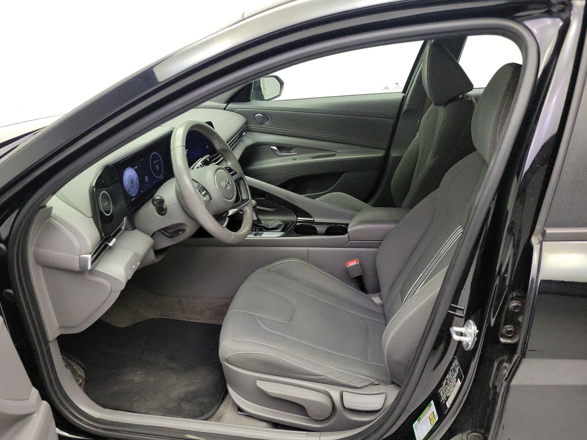 Thumbnail: 2023 Hyundai Elantra - 11