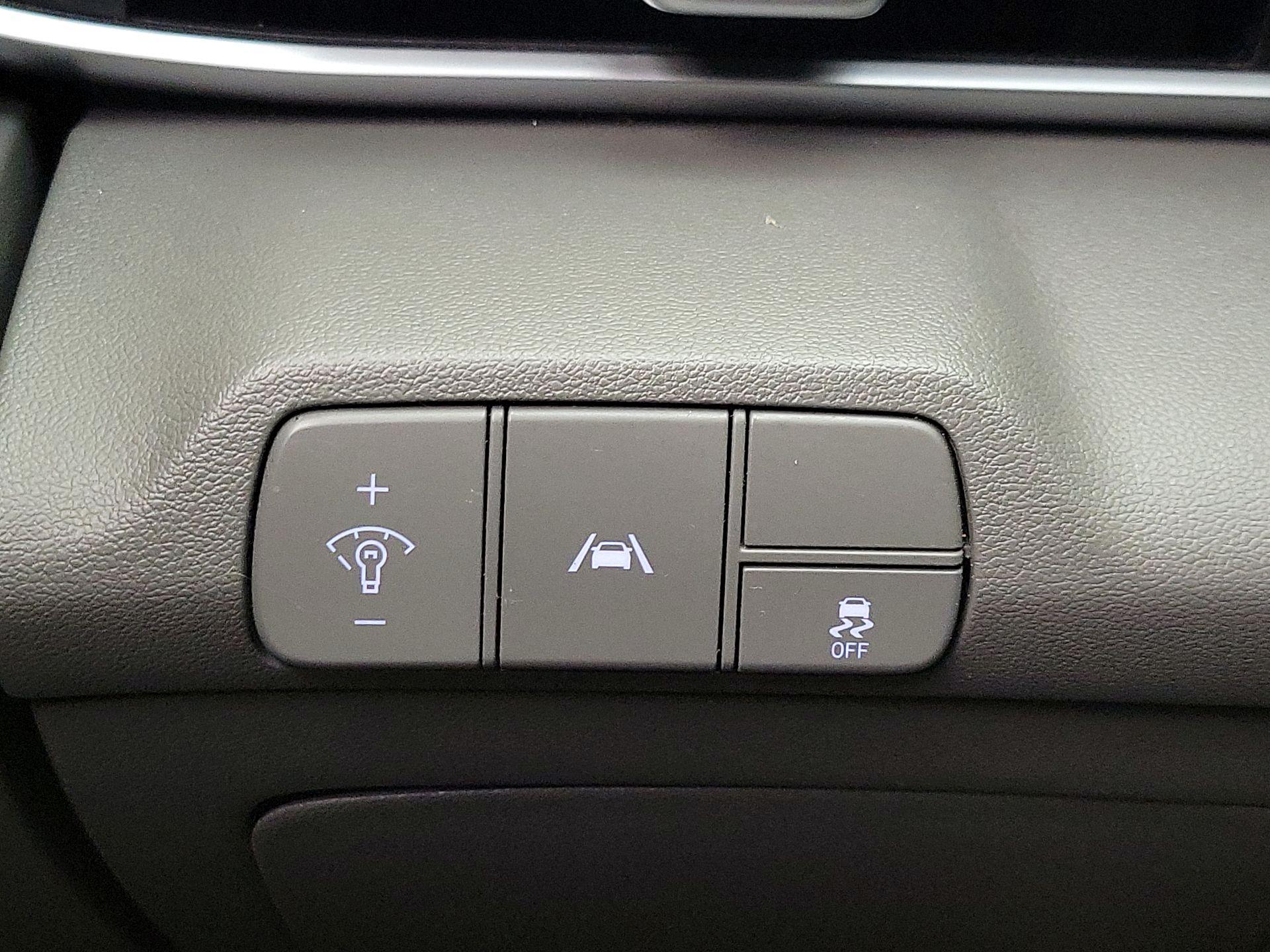 Thumbnail: 2023 Hyundai Elantra - 13