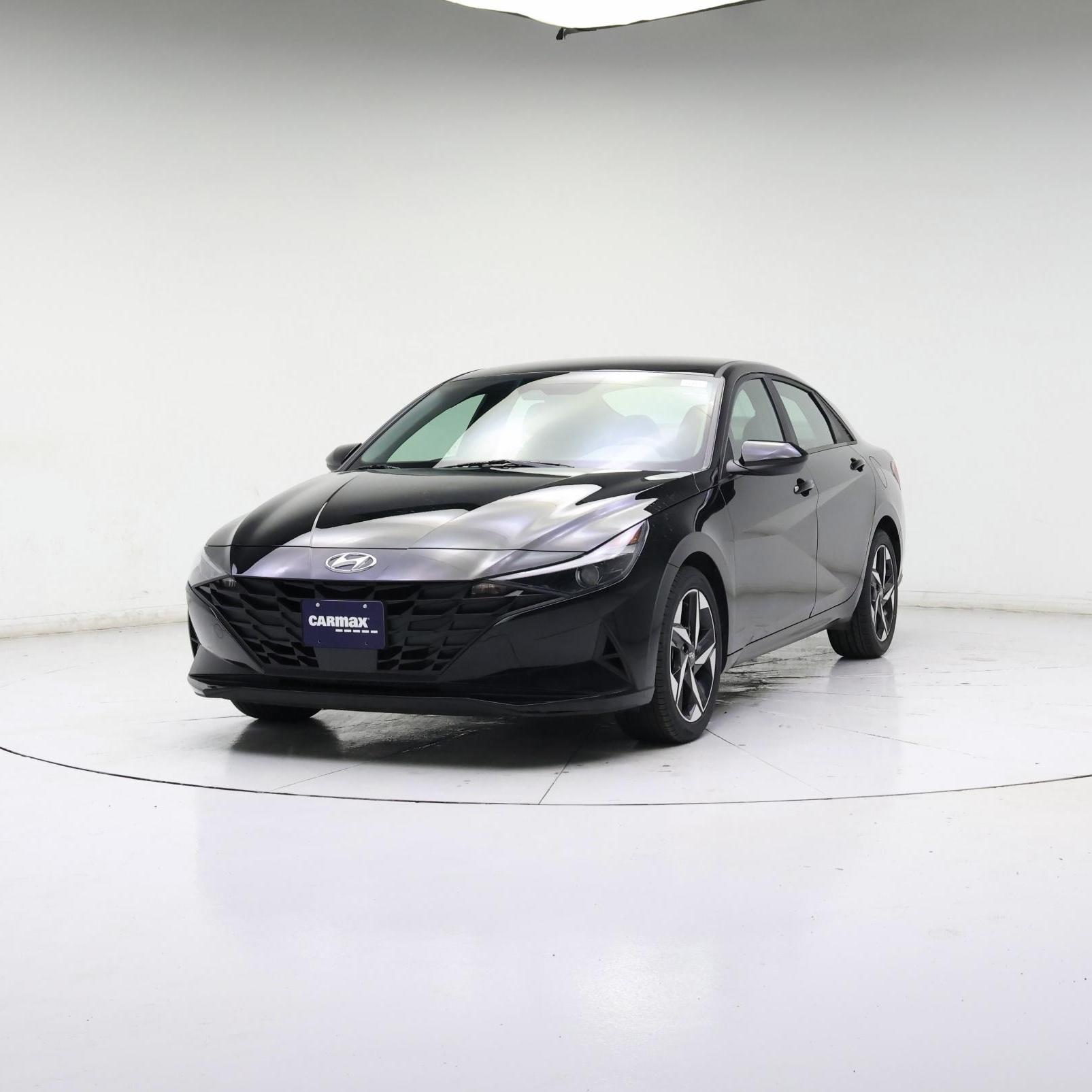 Thumbnail: 2023 Hyundai Elantra - 4