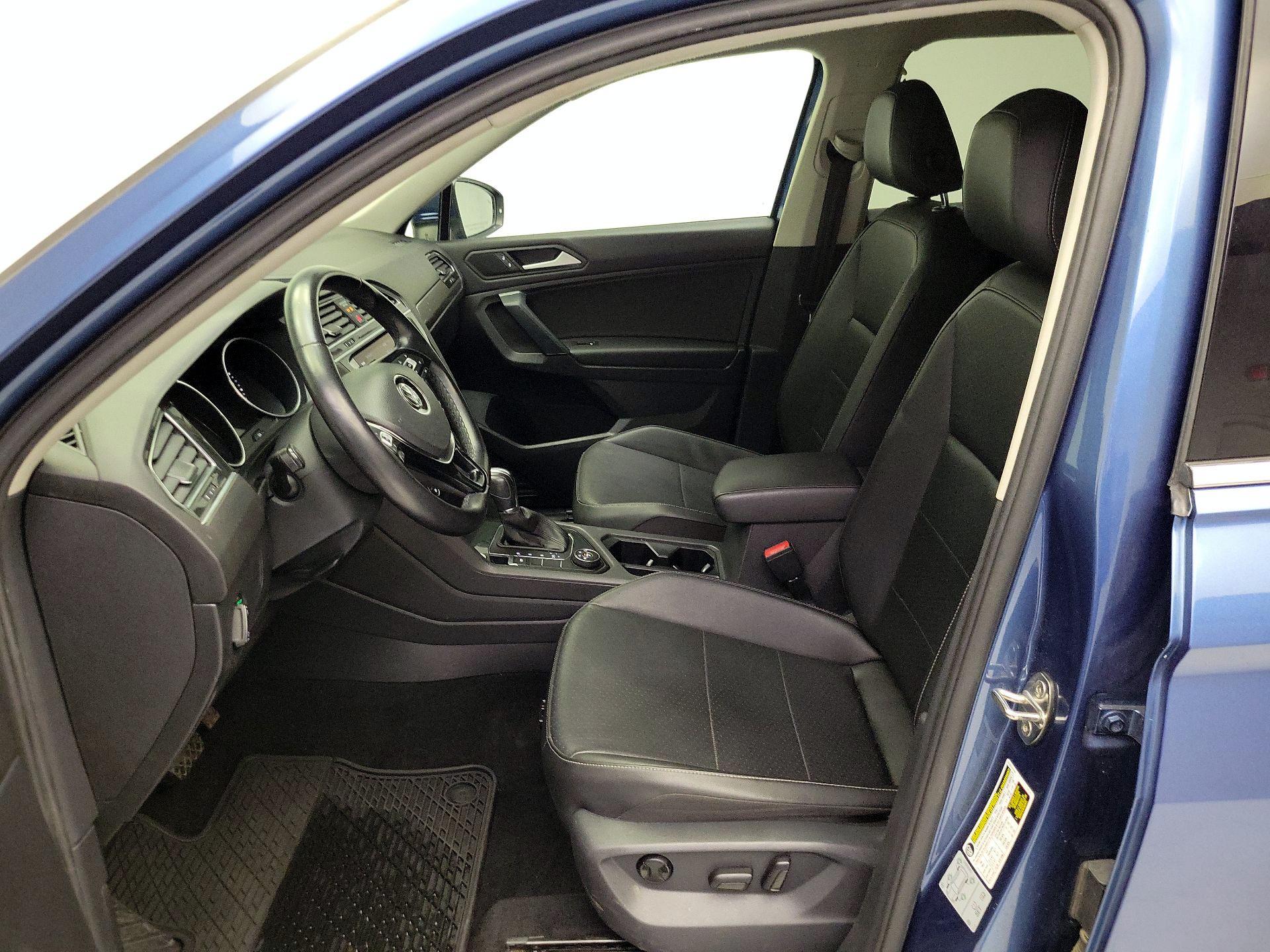 Thumbnail: 2019 Volkswagen Tiguan - 11