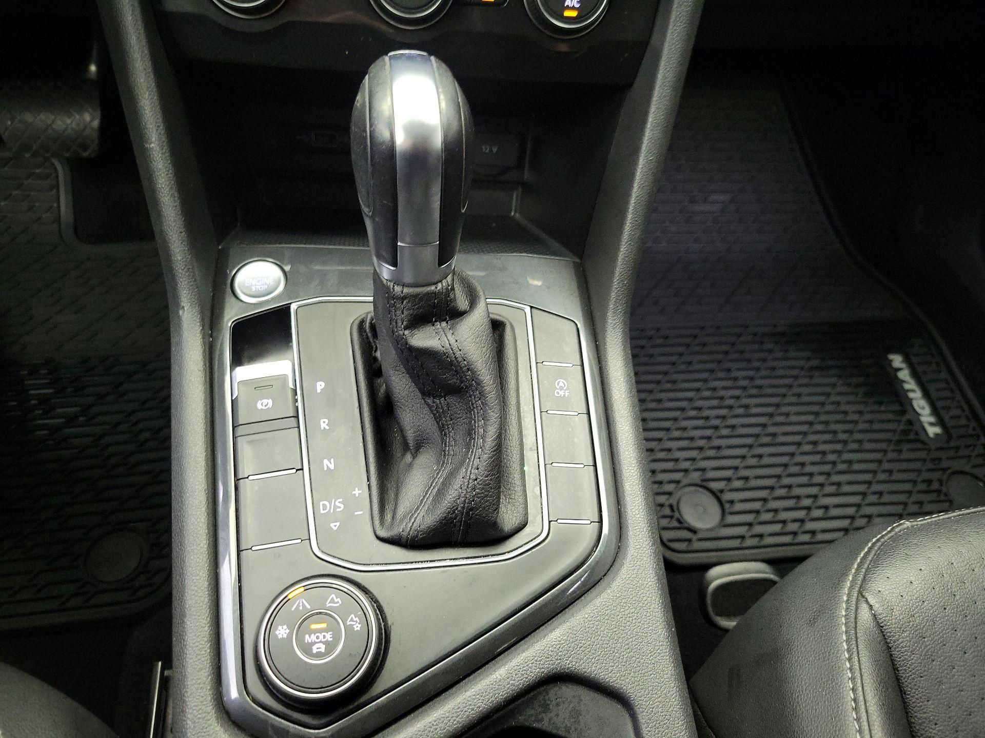 Thumbnail: 2019 Volkswagen Tiguan - 17