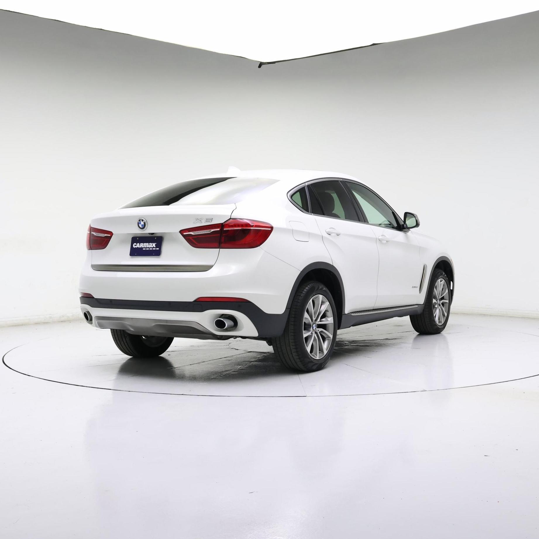 Thumbnail: 2015 BMW X6 - 8