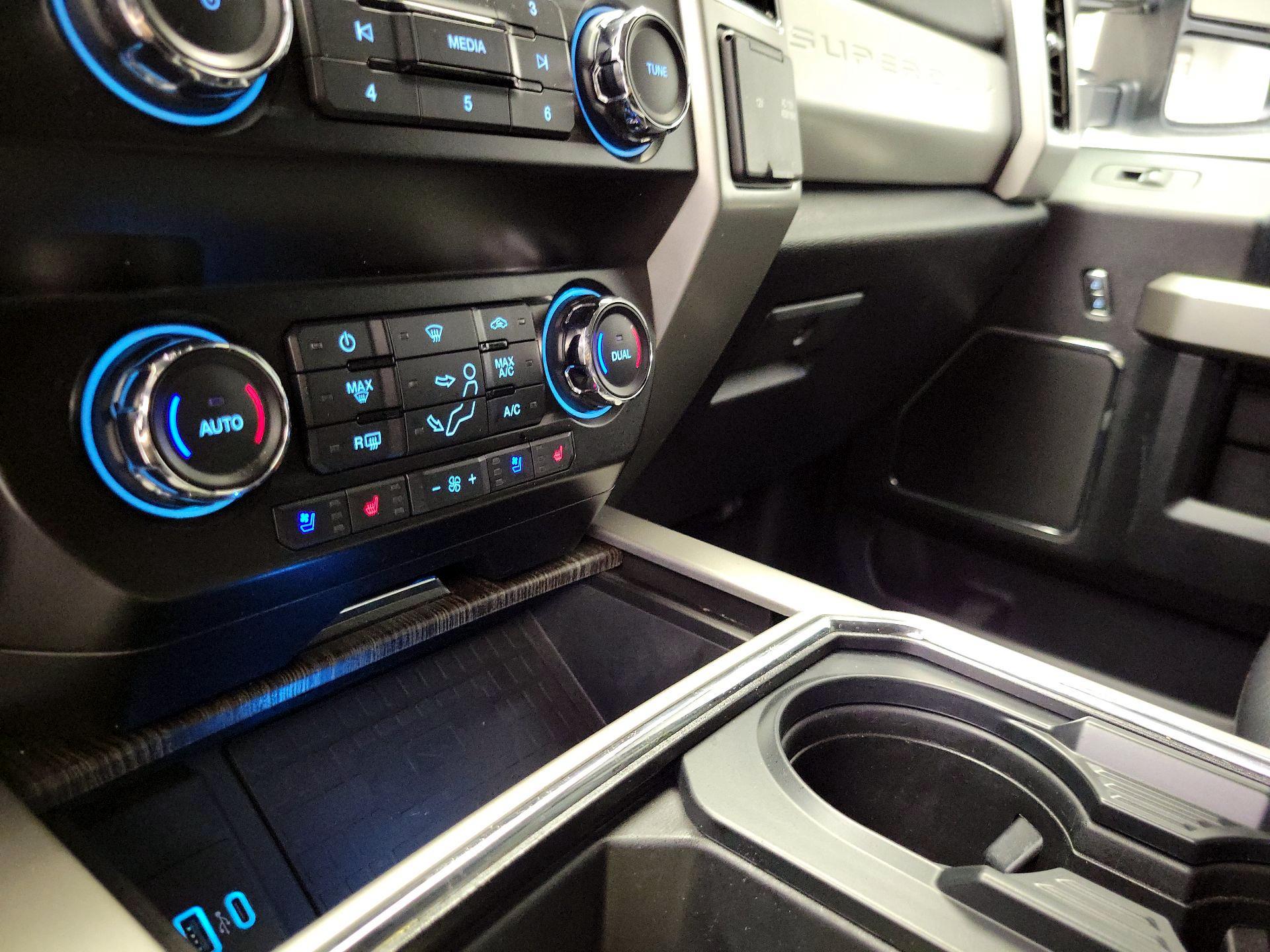 Thumbnail: 2020 Ford F-350 - 17