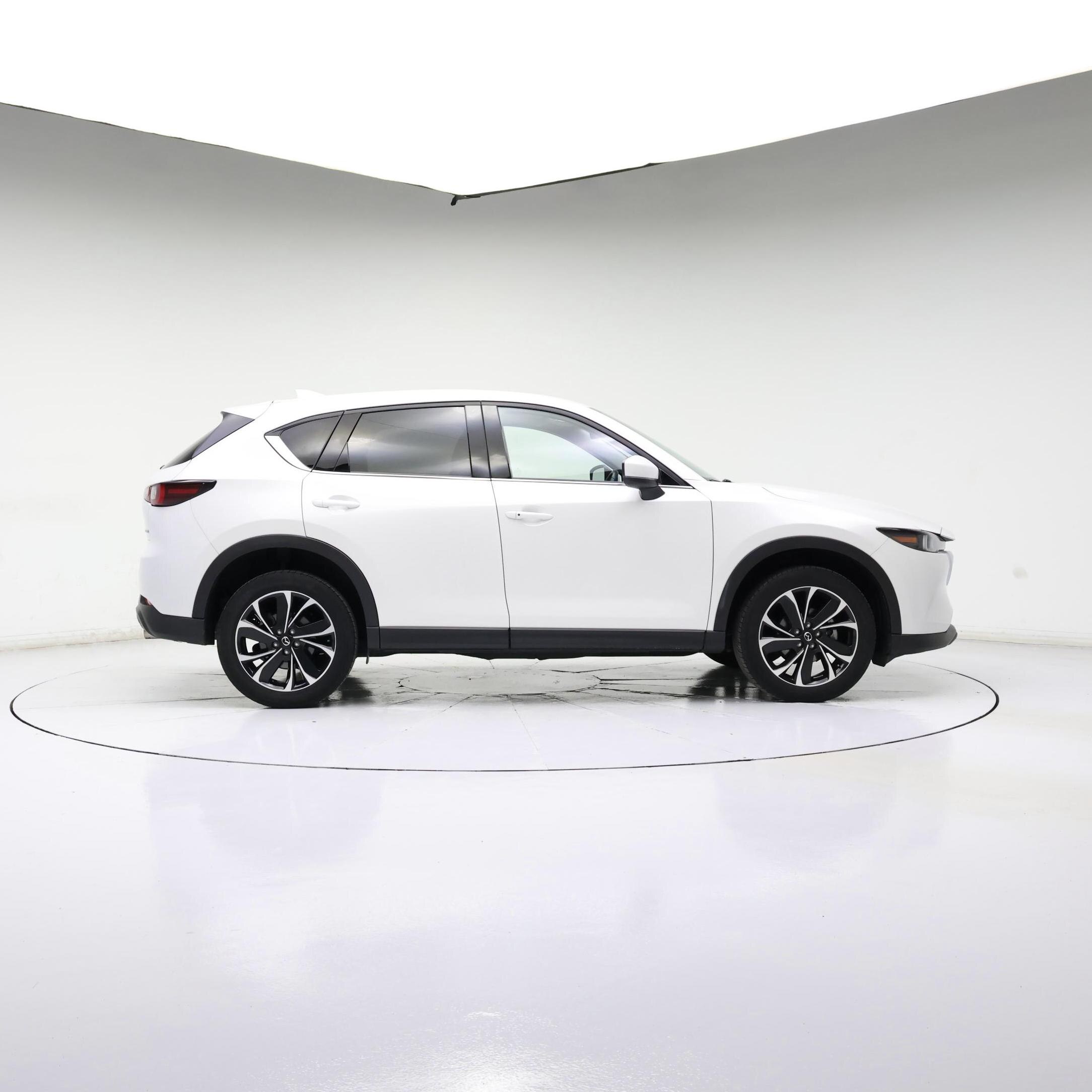 Thumbnail: 2023 Mazda CX-5 - 3