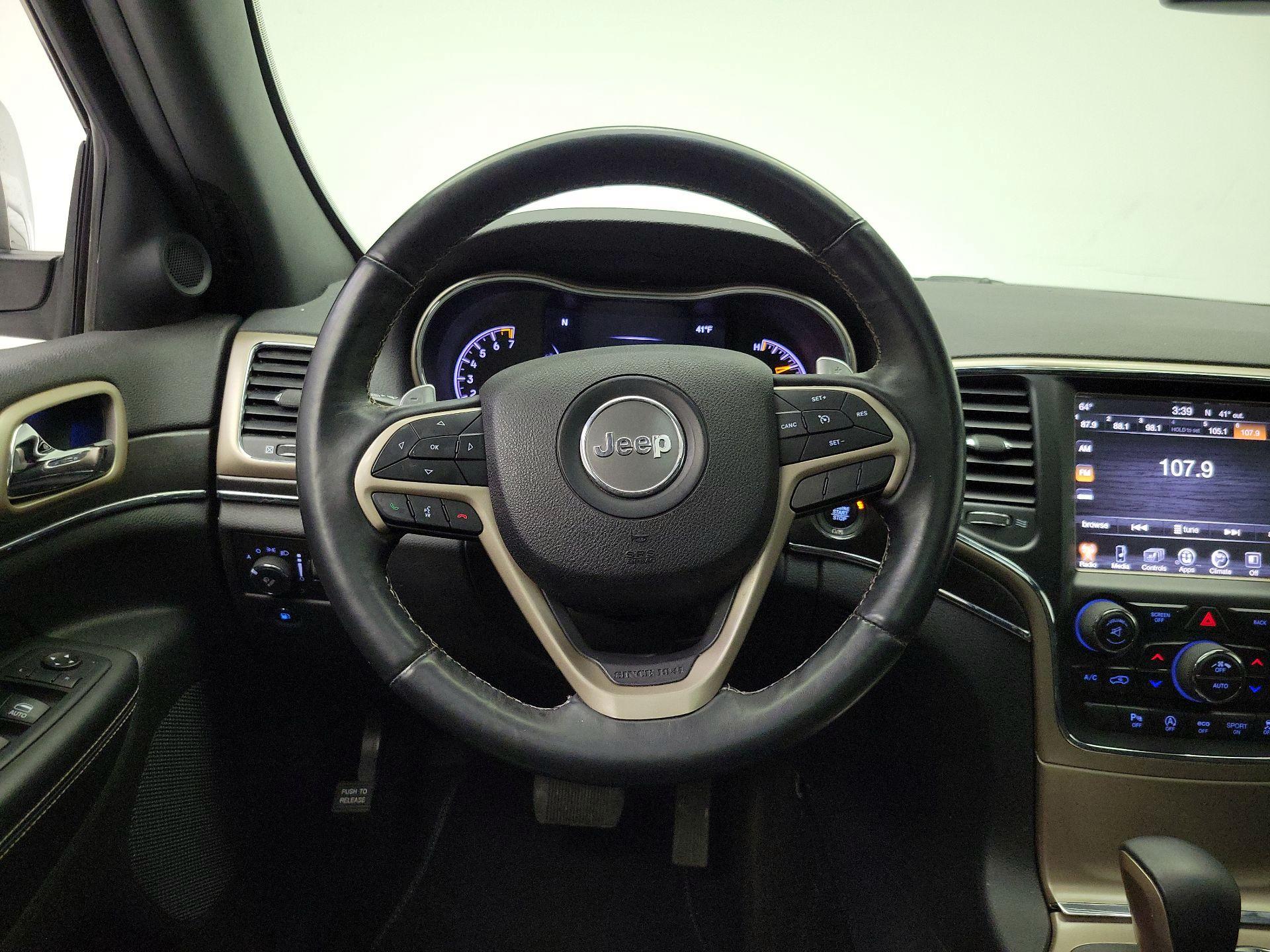 Thumbnail: 2017 Jeep Grand Cherokee - 10