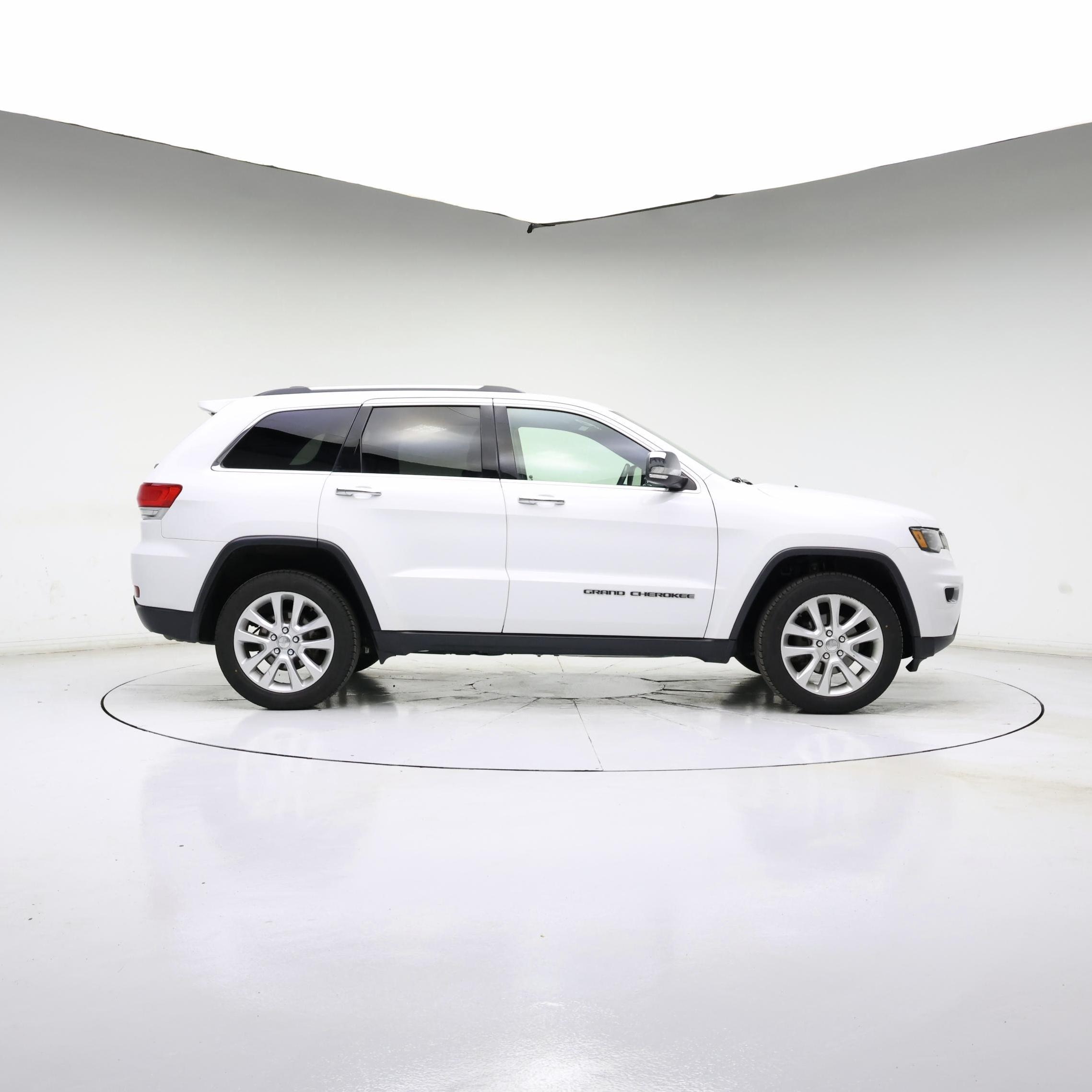 Thumbnail: 2017 Jeep Grand Cherokee - 7