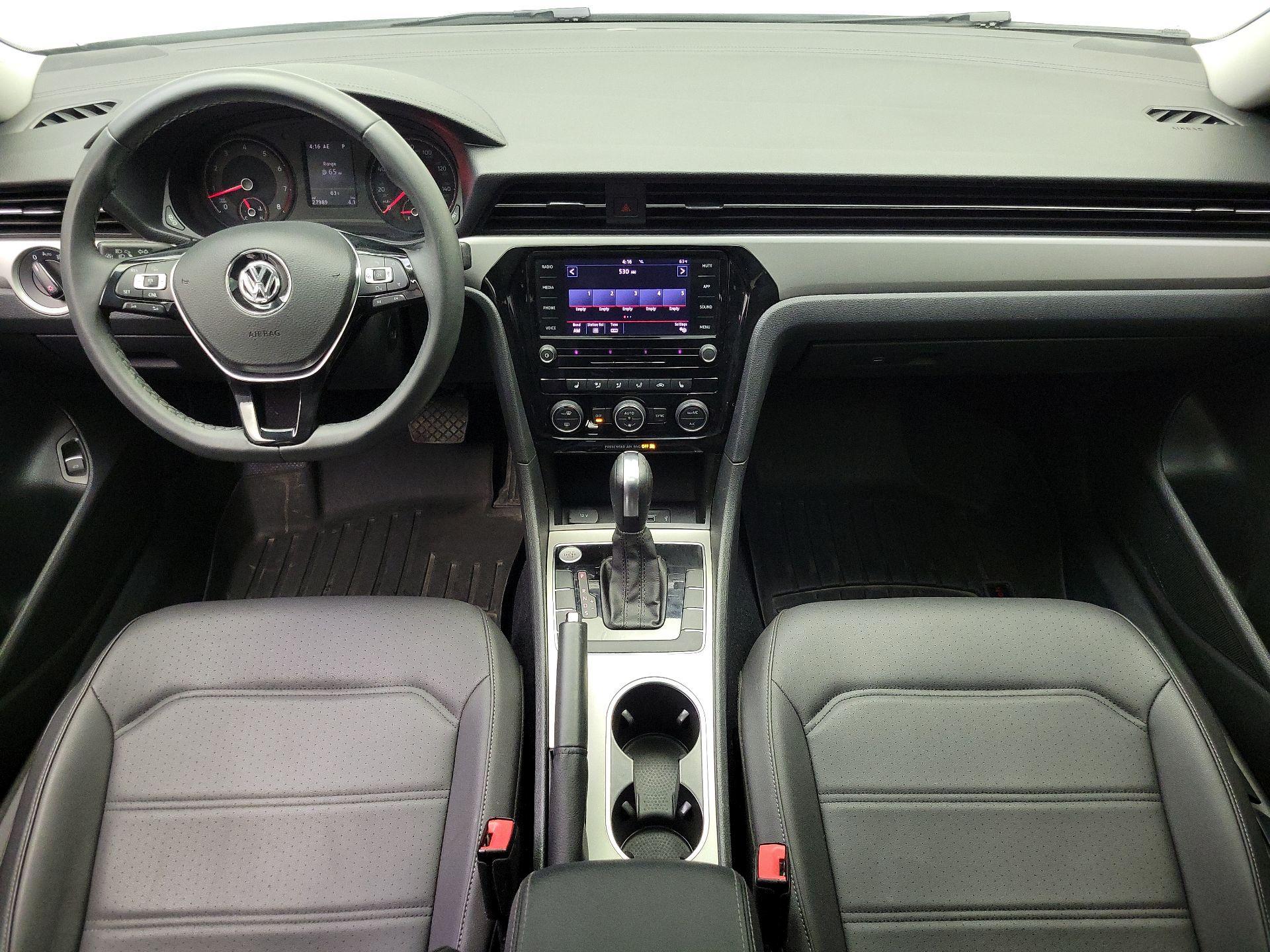 Thumbnail: 2022 Volkswagen Passat - 9