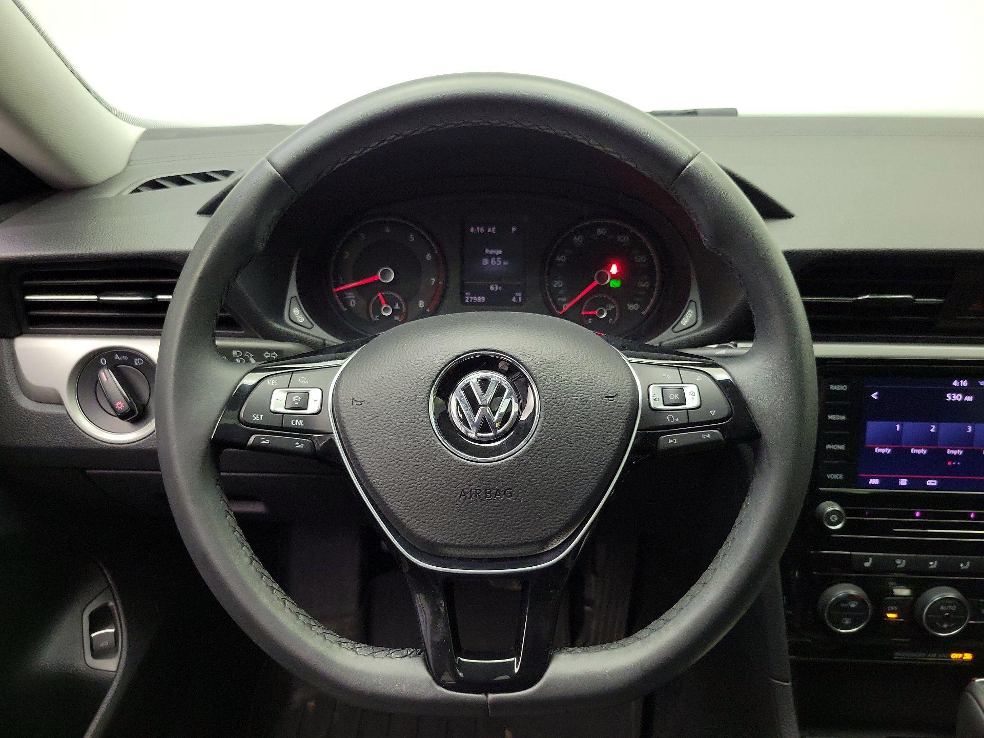 Thumbnail: 2022 Volkswagen Passat - 10