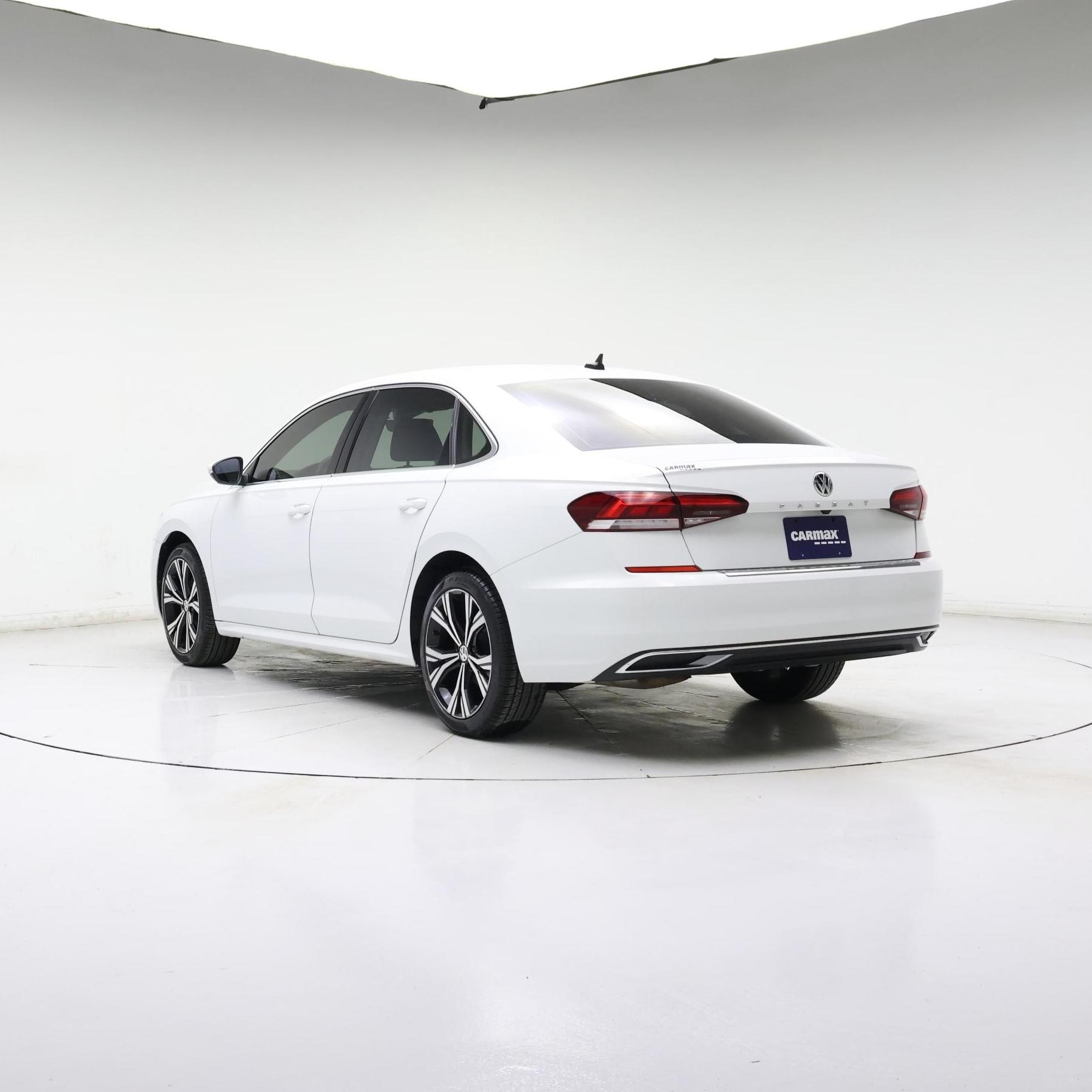 Thumbnail: 2022 Volkswagen Passat - 2