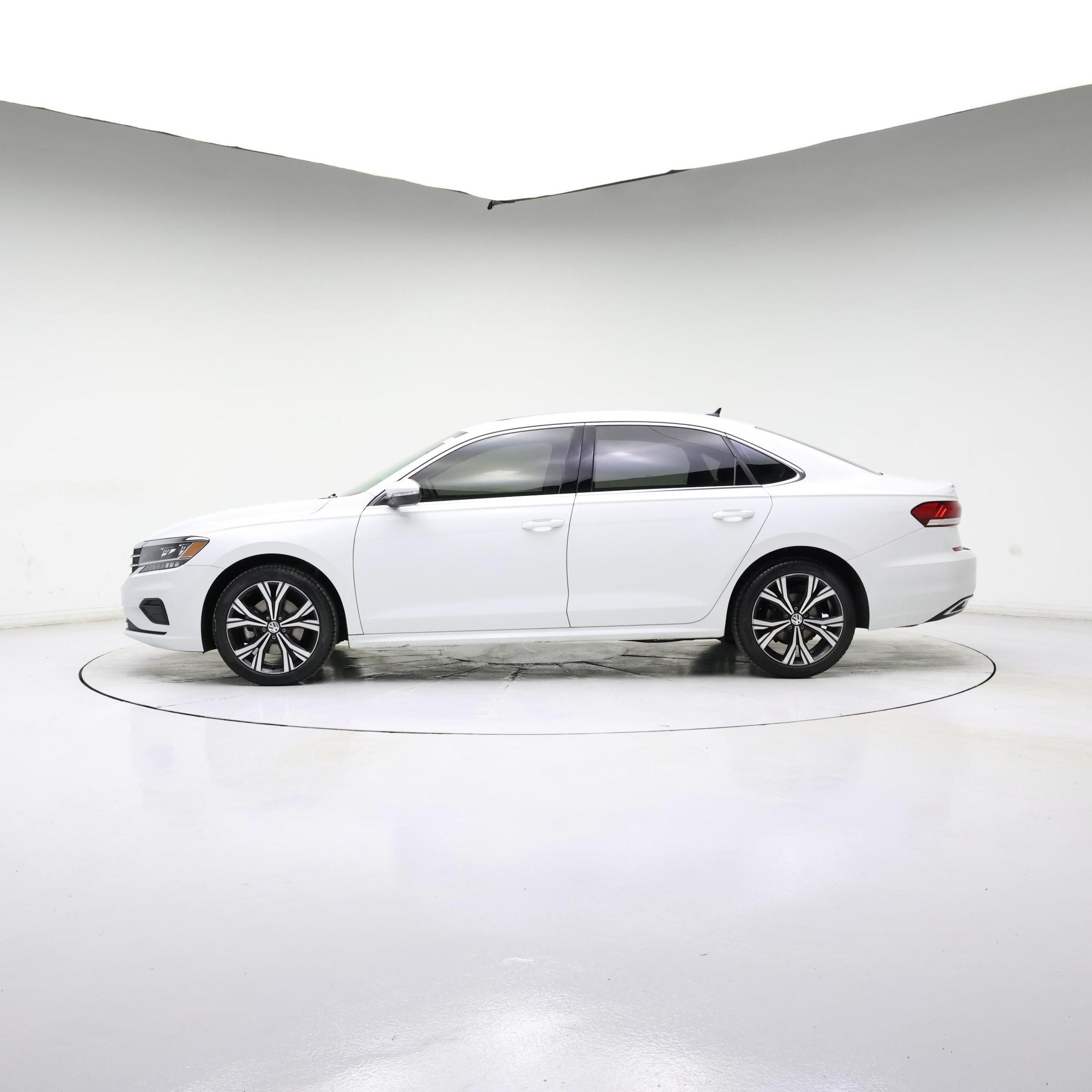 Thumbnail: 2022 Volkswagen Passat - 3