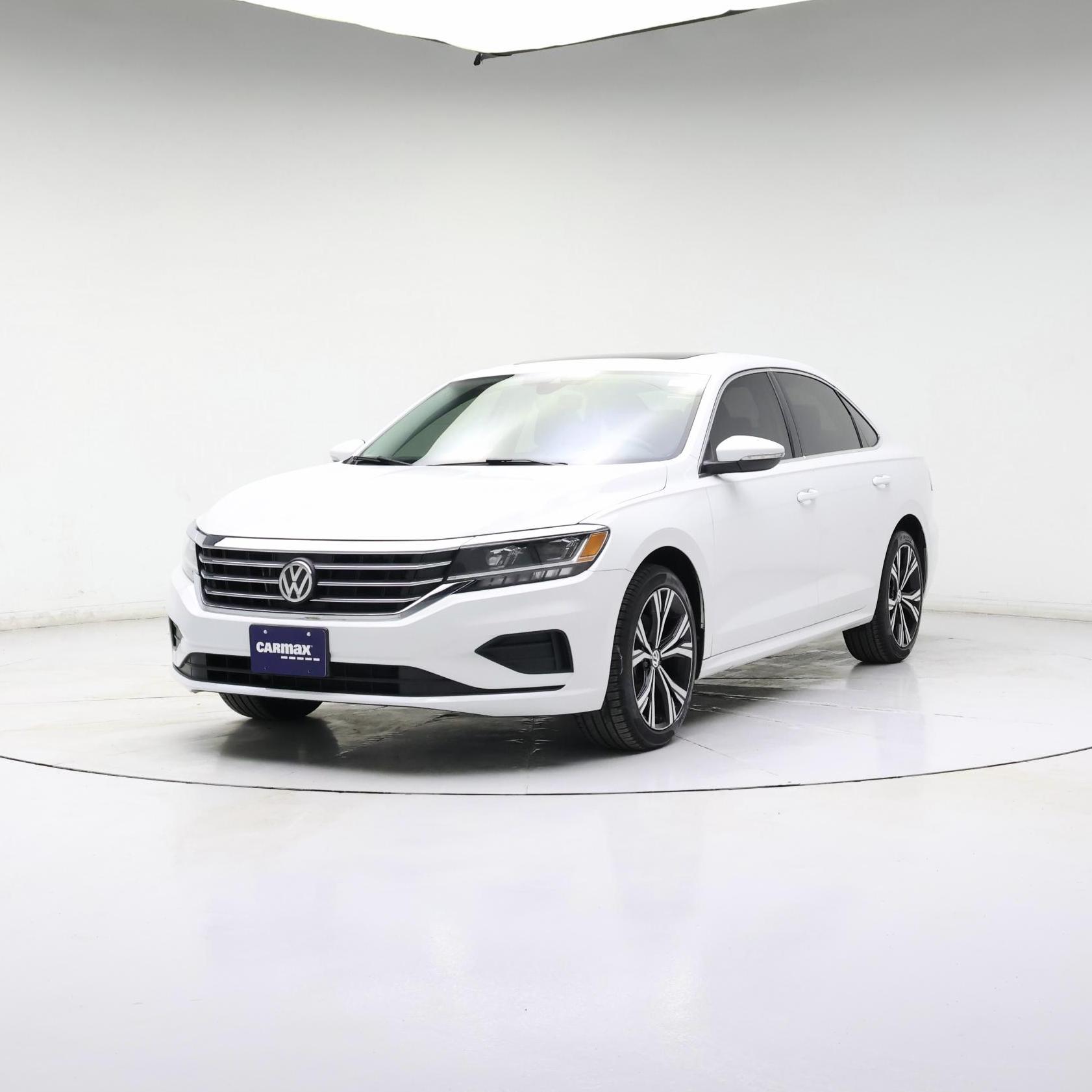 Thumbnail: 2022 Volkswagen Passat - 4