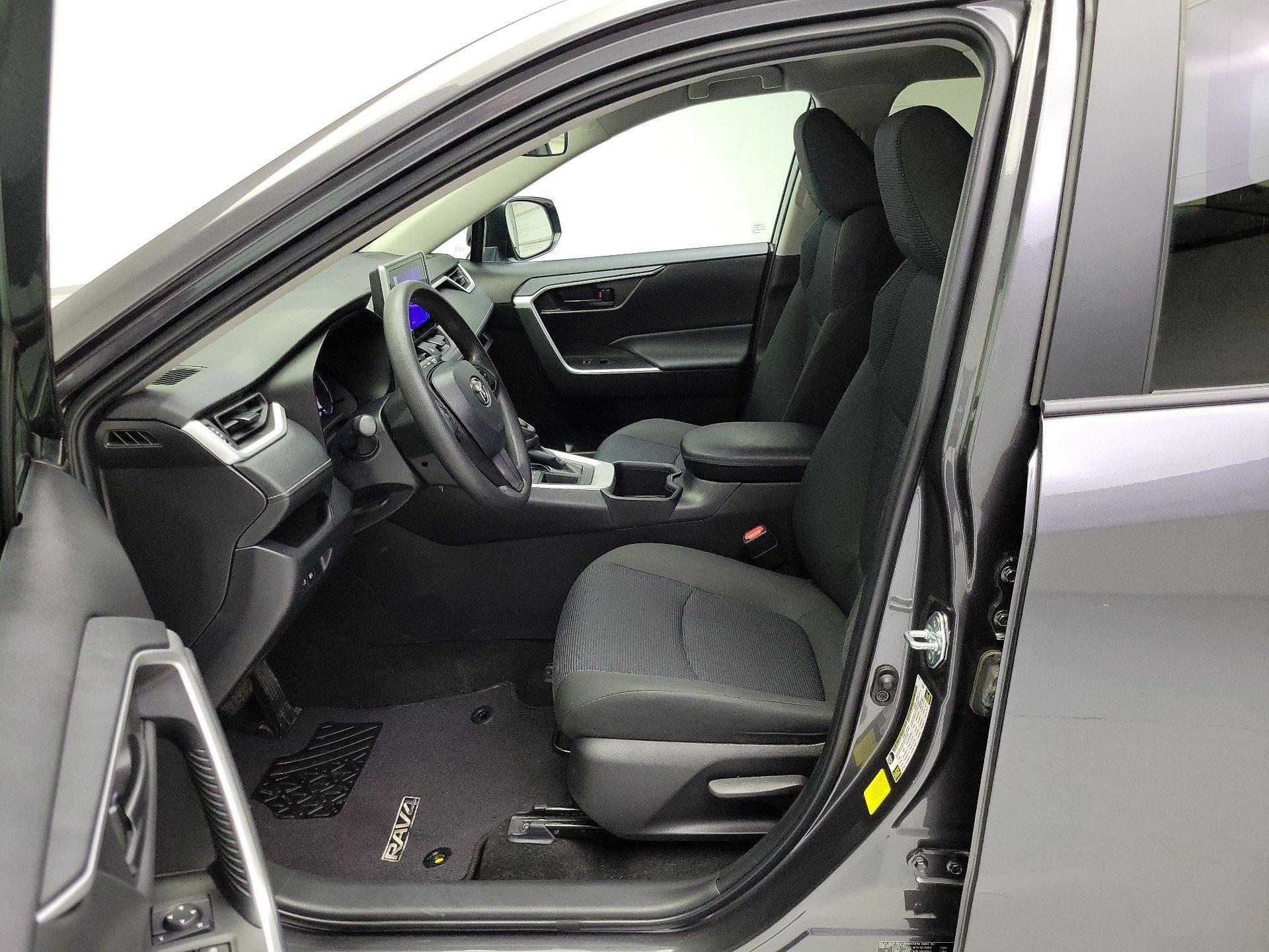 Thumbnail: 2024 Toyota RAV4 - 11