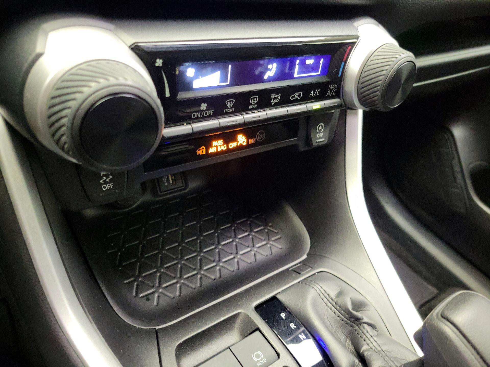 Thumbnail: 2024 Toyota RAV4 - 16