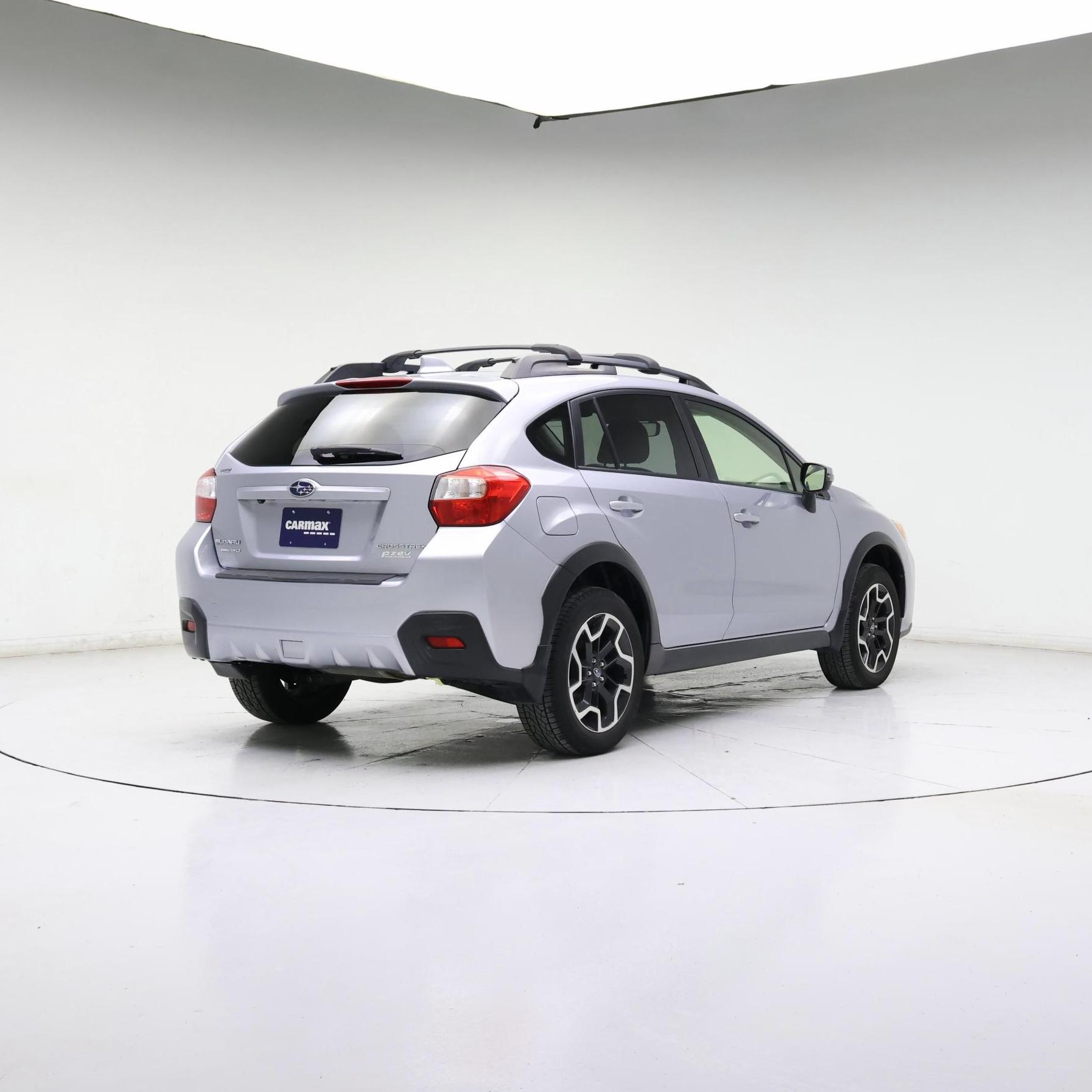 Thumbnail: 2017 Subaru Crosstrek - 8