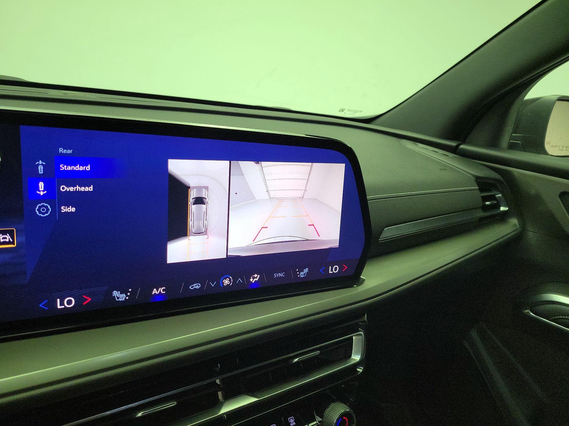 Thumbnail: 2024 Chevrolet Traverse - 15