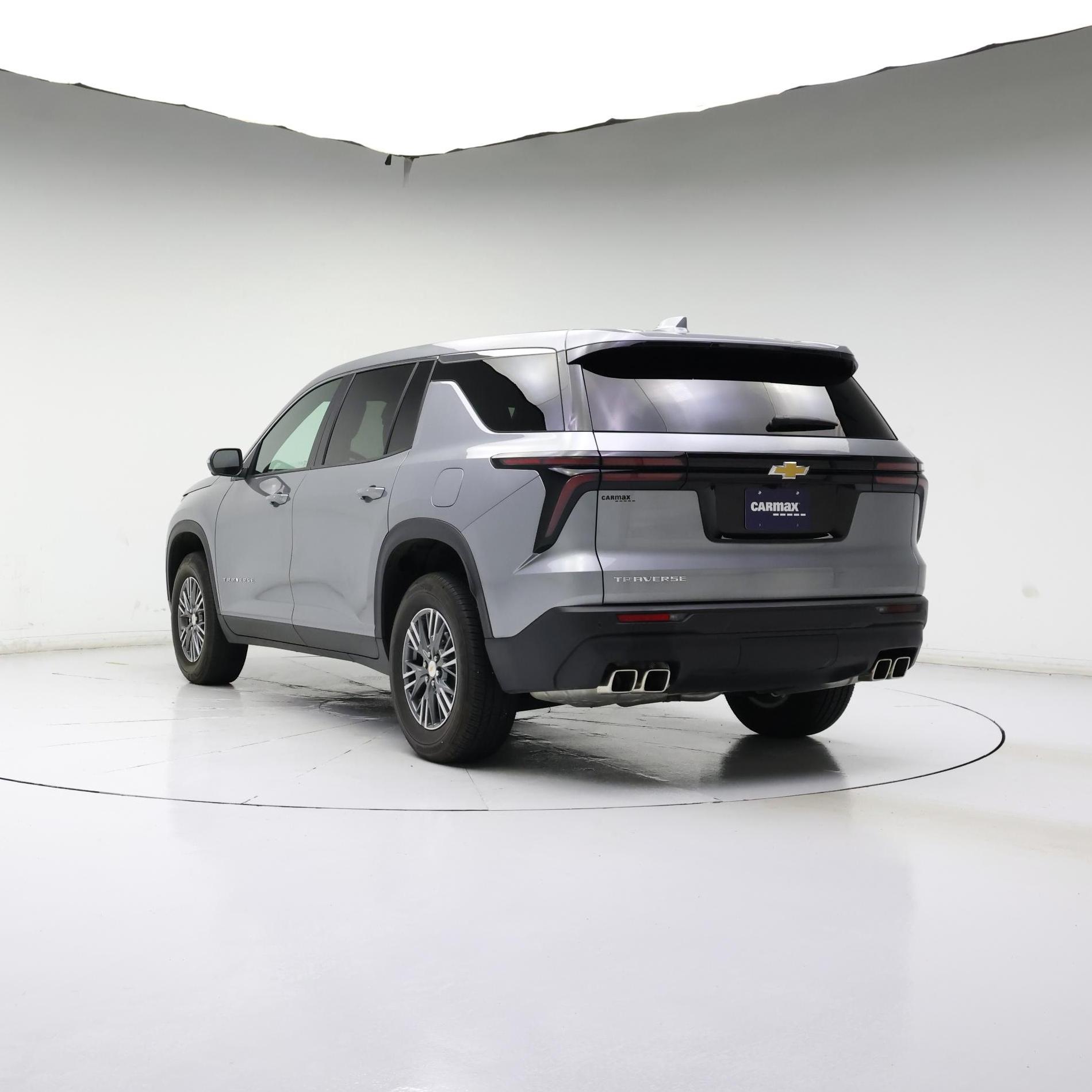 Thumbnail: 2024 Chevrolet Traverse - 2