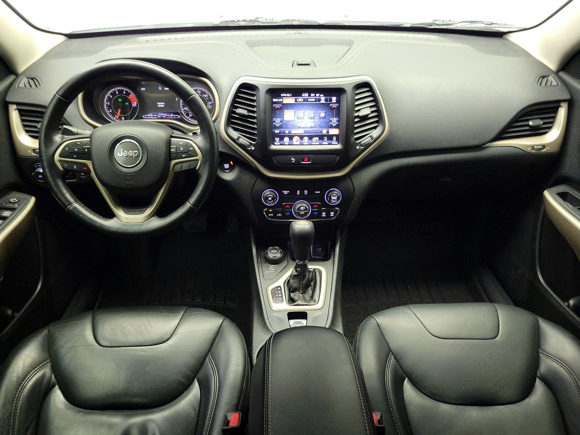 Thumbnail: 2018 Jeep Cherokee - 9