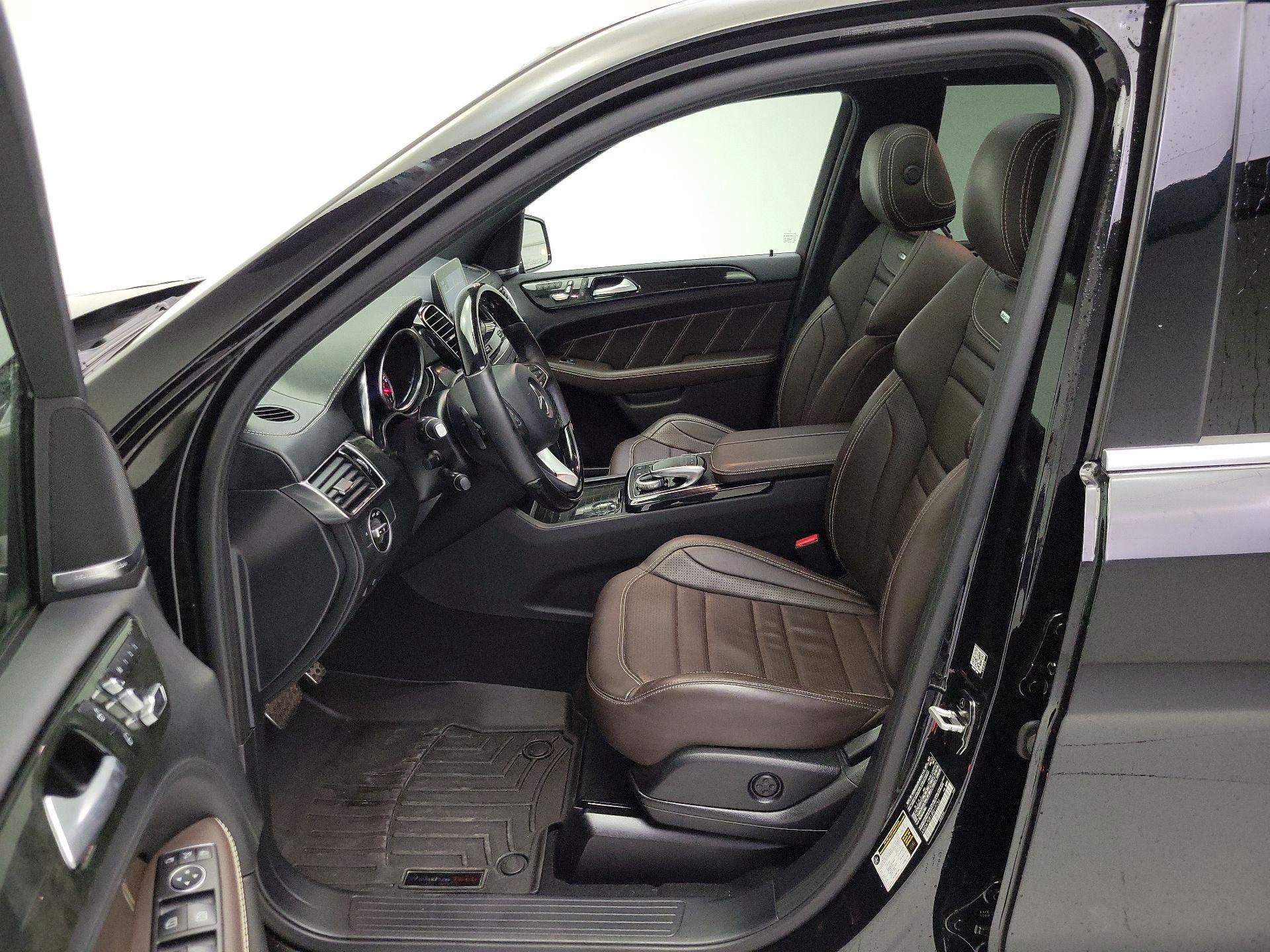 Thumbnail: 2018 Mercedes-Benz GL-Class - 11