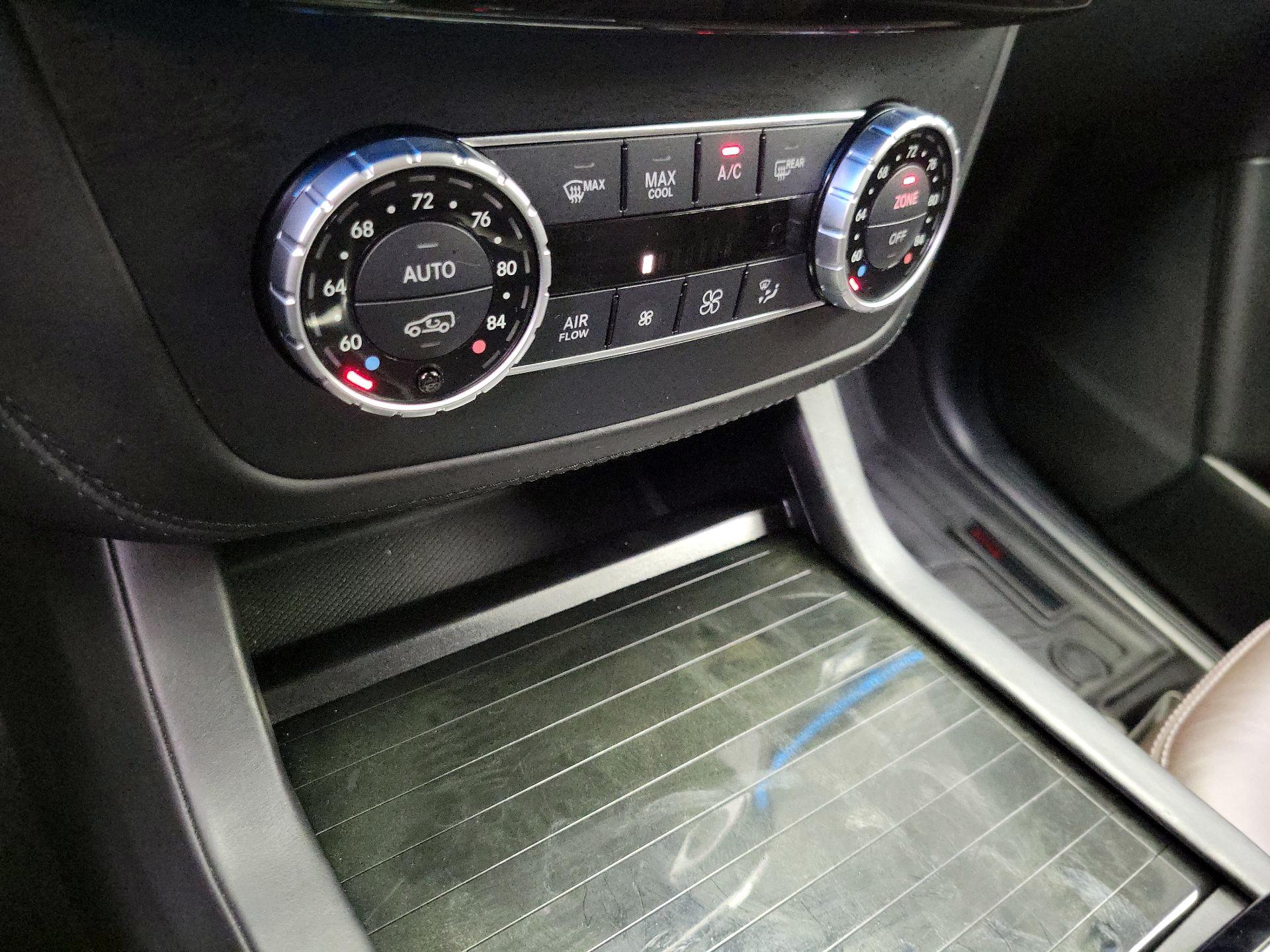 Thumbnail: 2018 Mercedes-Benz GL-Class - 17