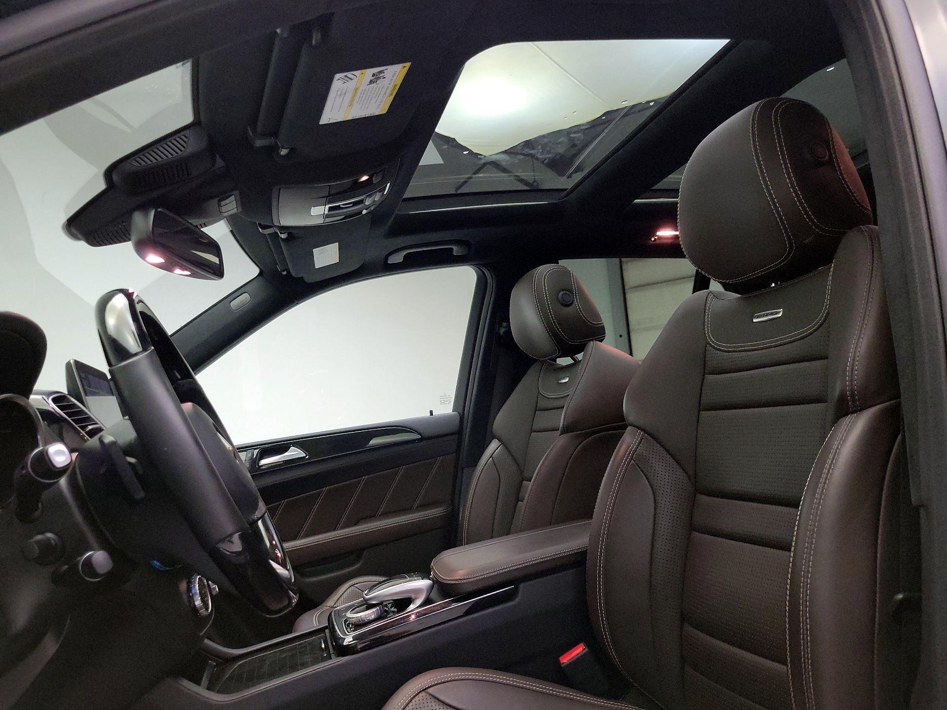 Thumbnail: 2018 Mercedes-Benz GL-Class - 19