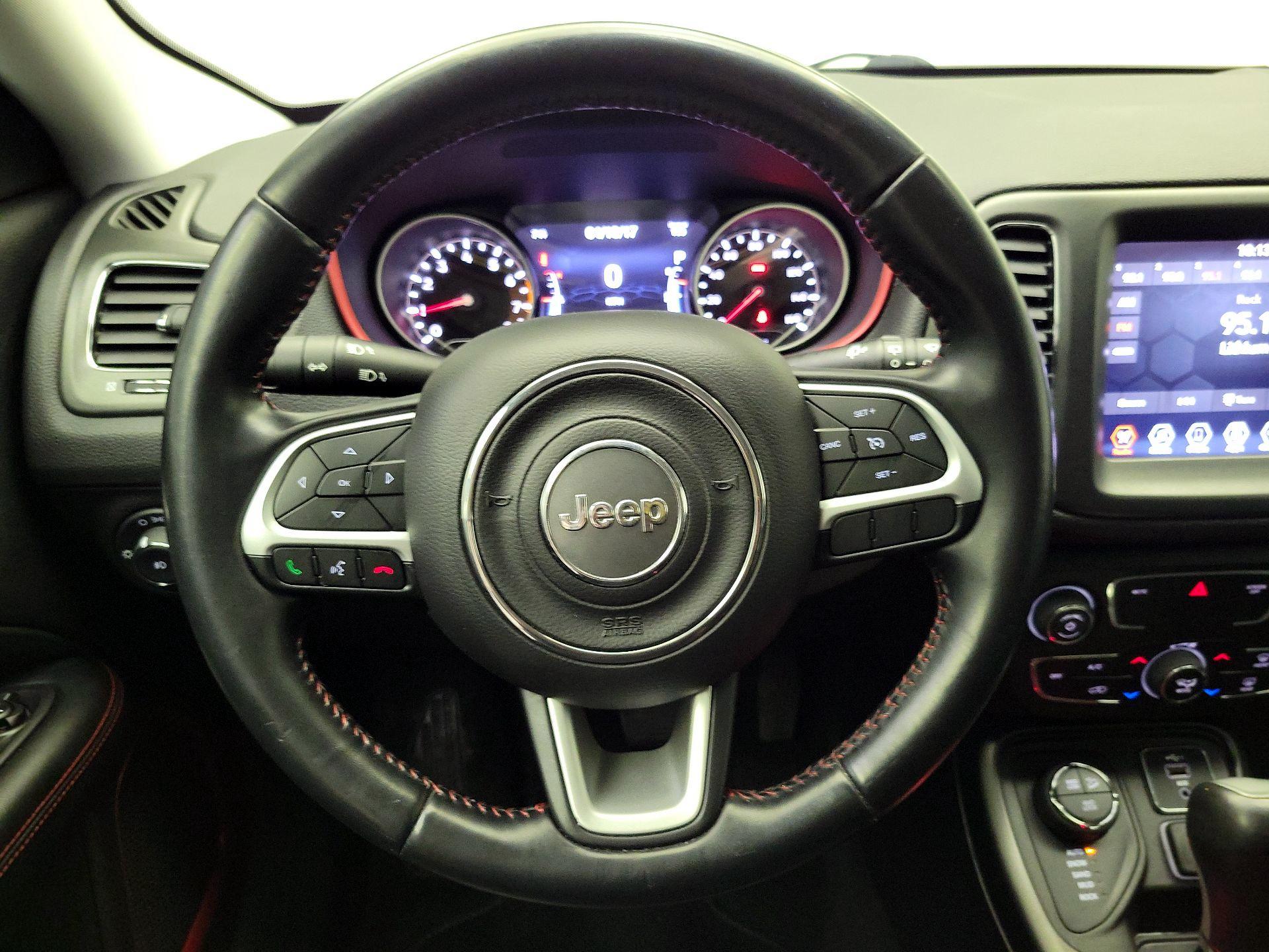 Thumbnail: 2020 Jeep Compass - 10