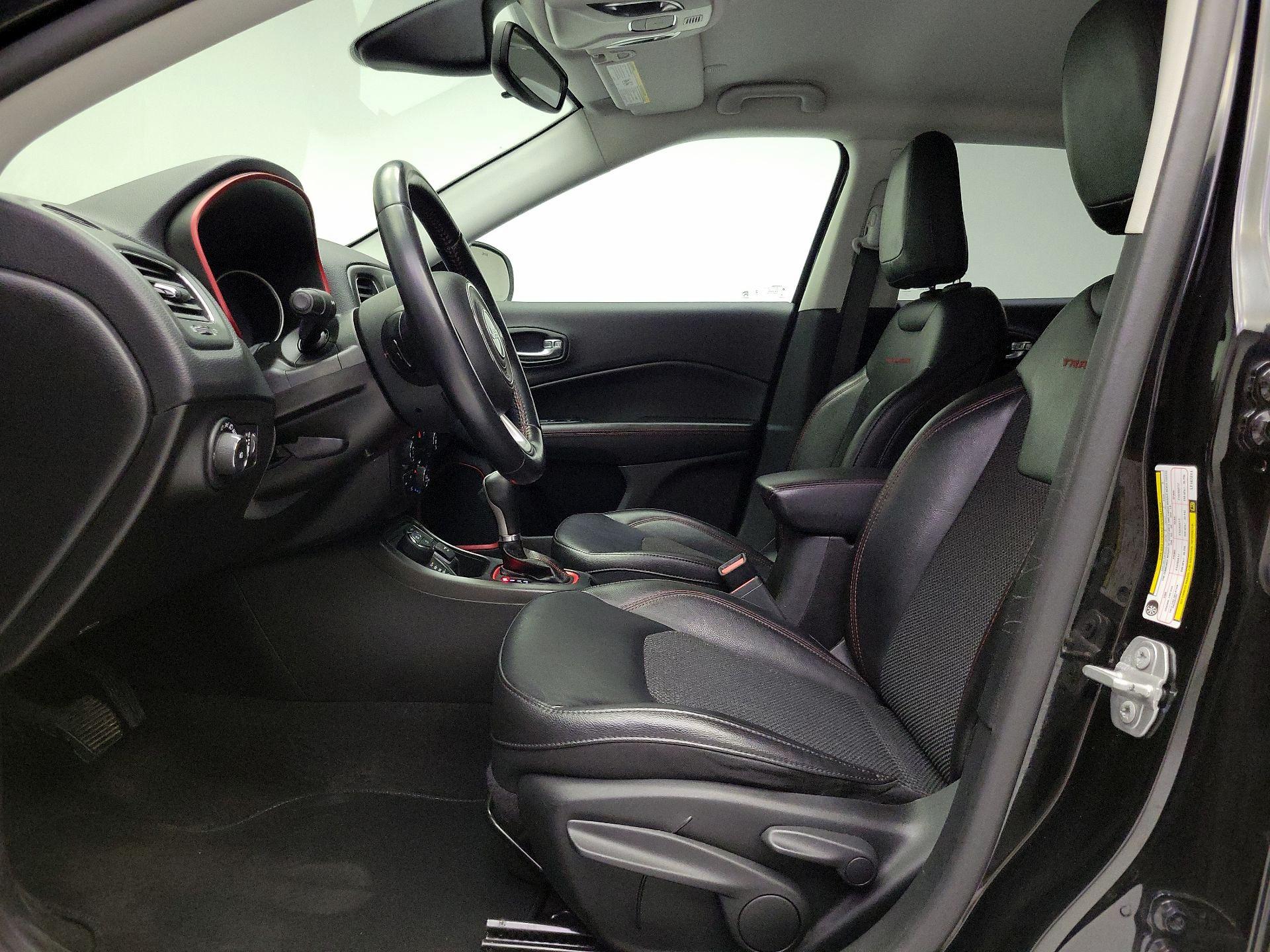 Thumbnail: 2020 Jeep Compass - 11