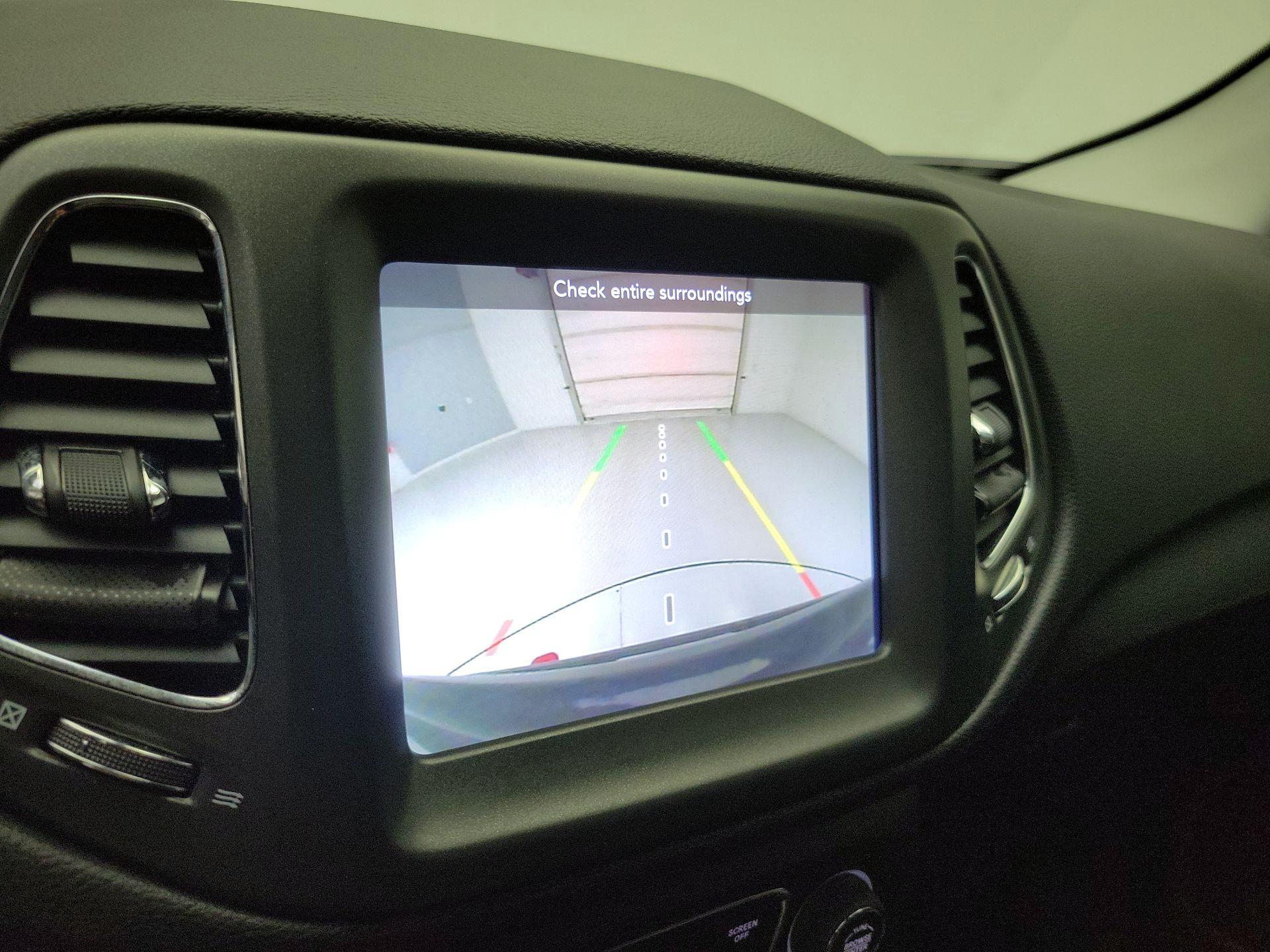 Thumbnail: 2020 Jeep Compass - 14