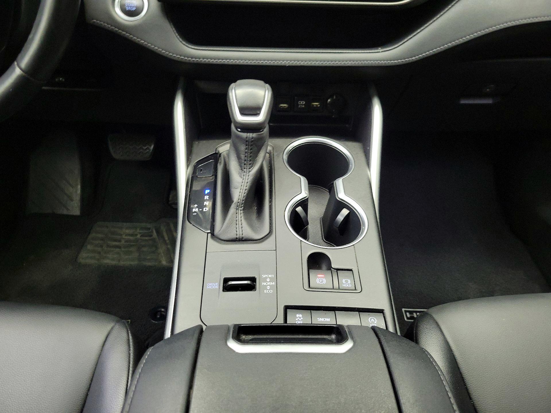 Thumbnail: 2020 Toyota Highlander - 18