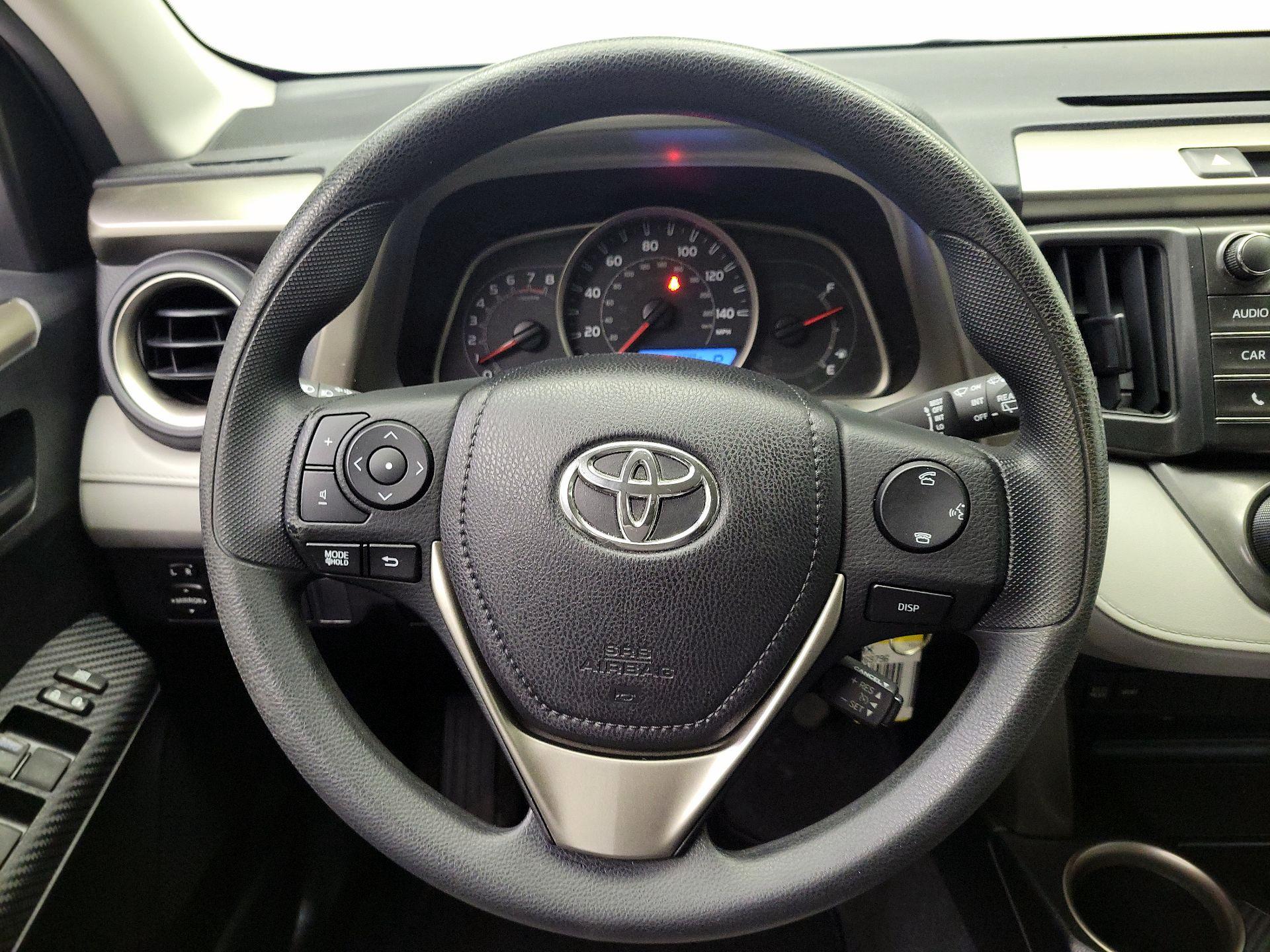 Thumbnail: 2015 Toyota RAV4 - 10