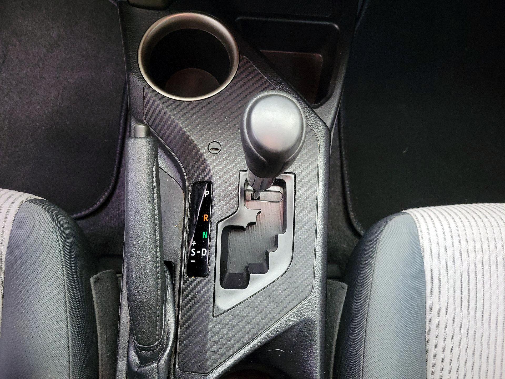 Thumbnail: 2015 Toyota RAV4 - 17