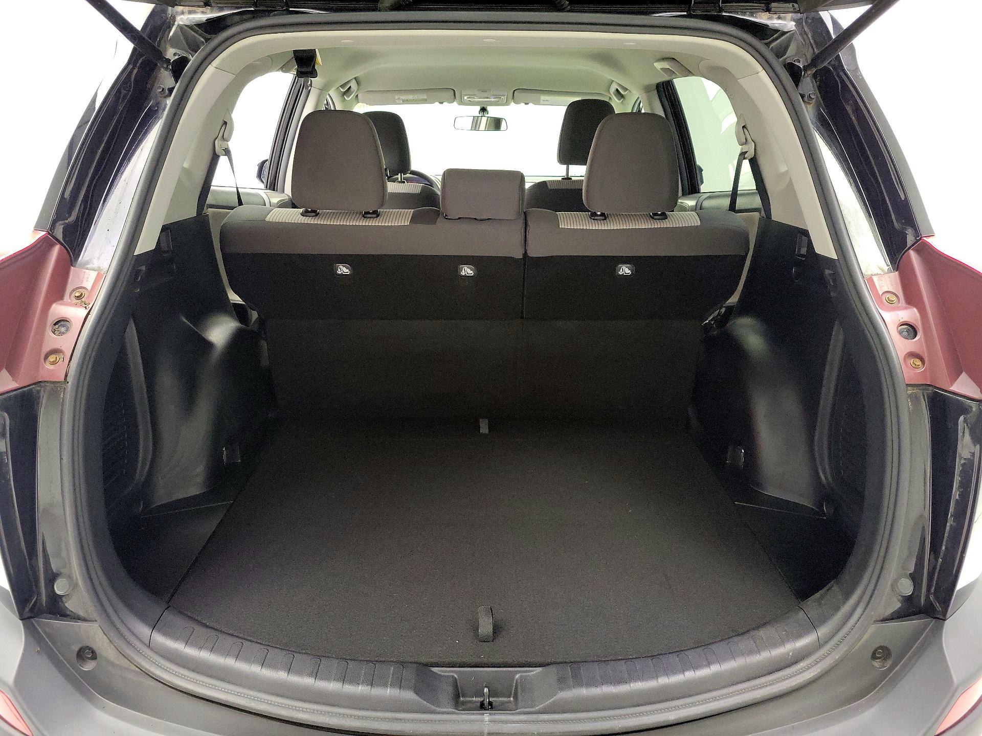 Thumbnail: 2015 Toyota RAV4 - 20