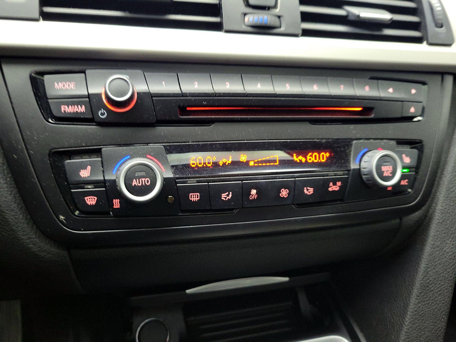 Thumbnail: 2015 BMW 3 Series - 15