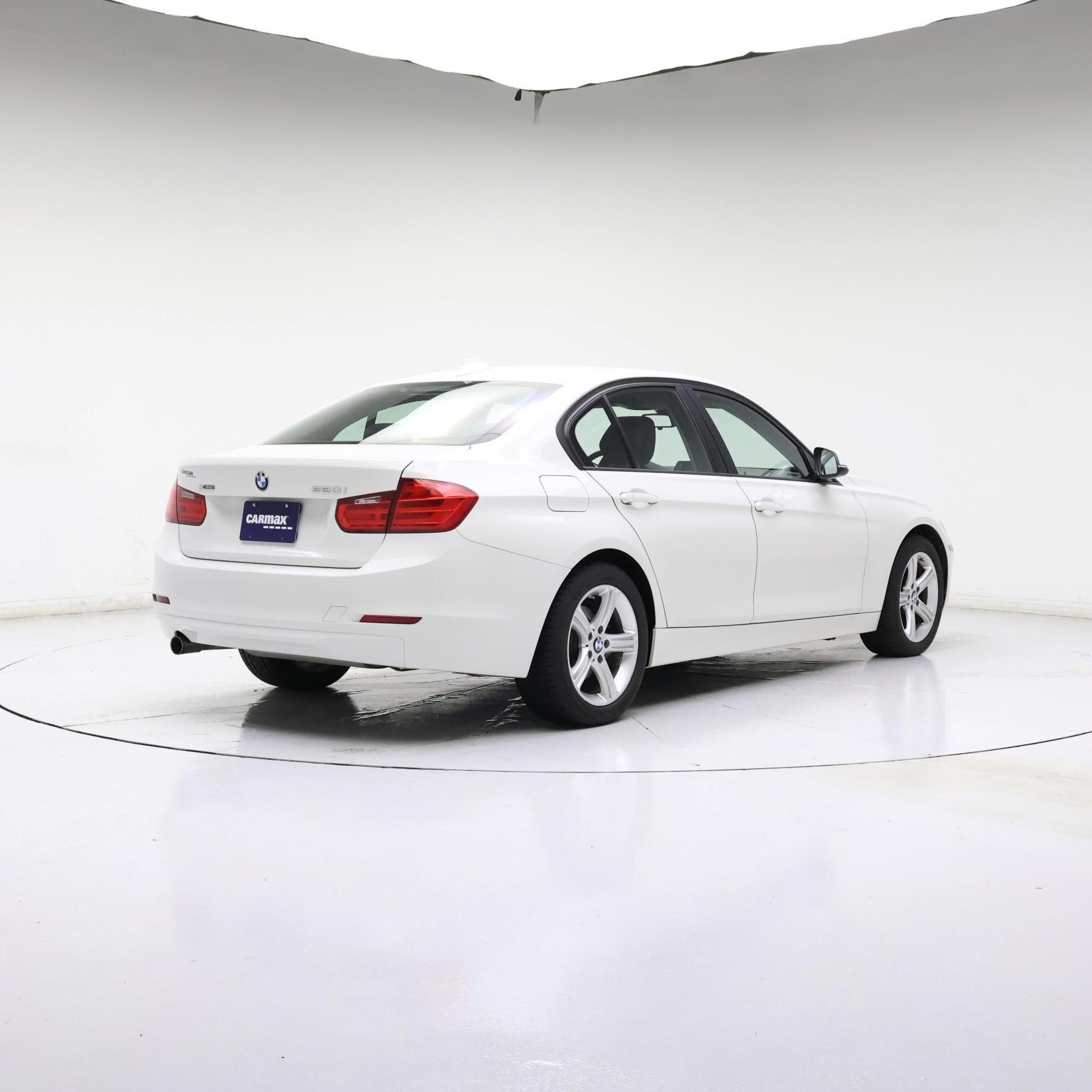 Thumbnail: 2015 BMW 3 Series - 8