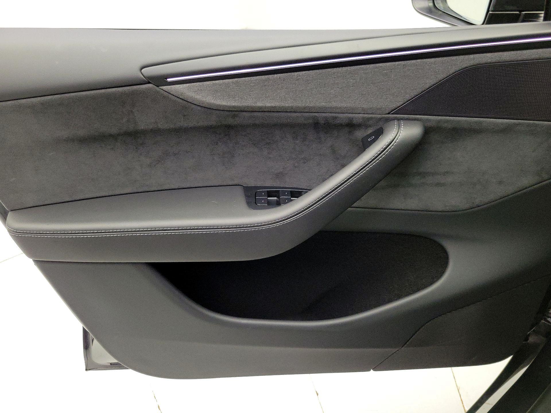 Thumbnail: 2026 Tesla Model Y - 12