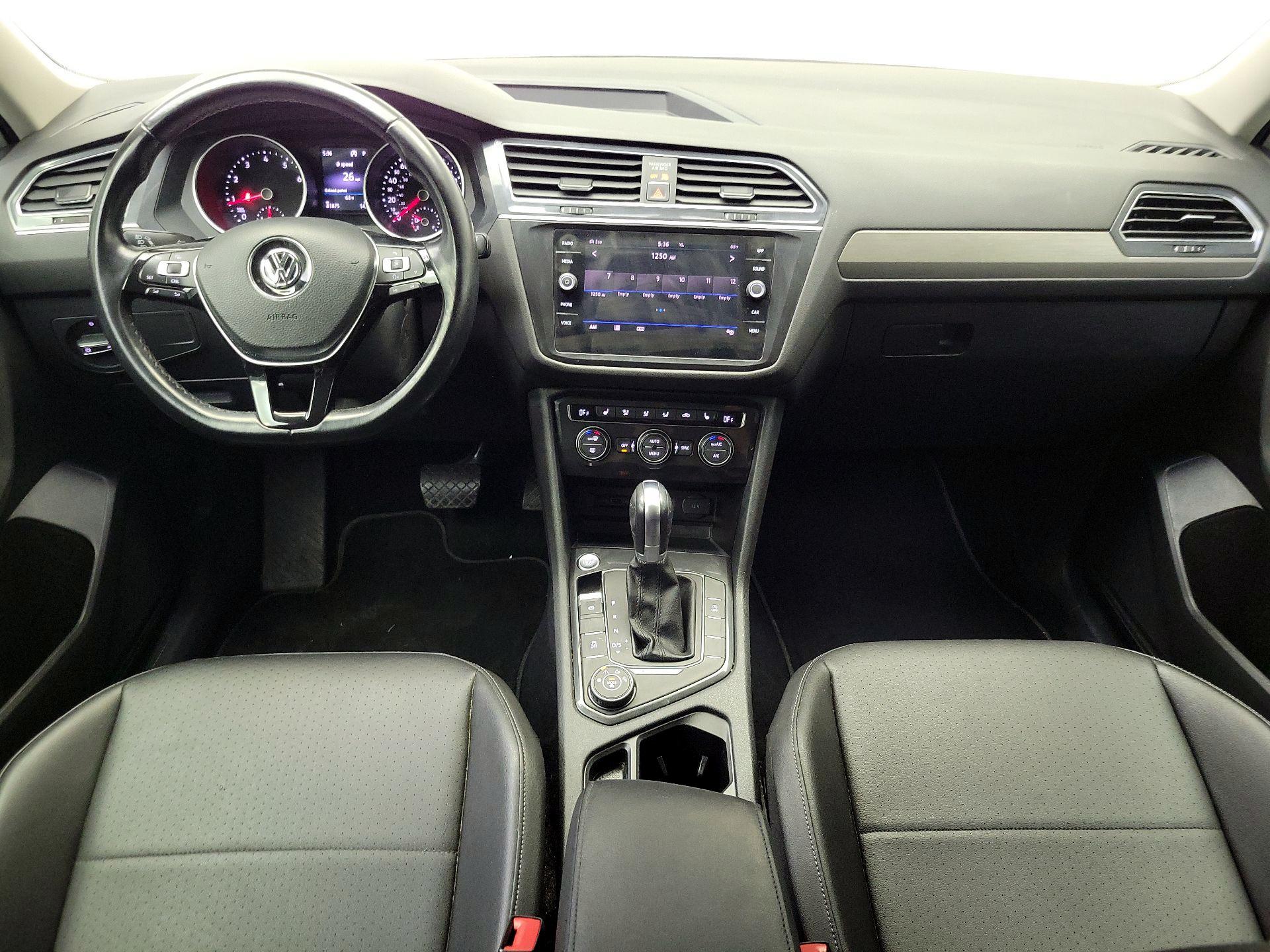 Thumbnail: 2018 Volkswagen Tiguan - 9